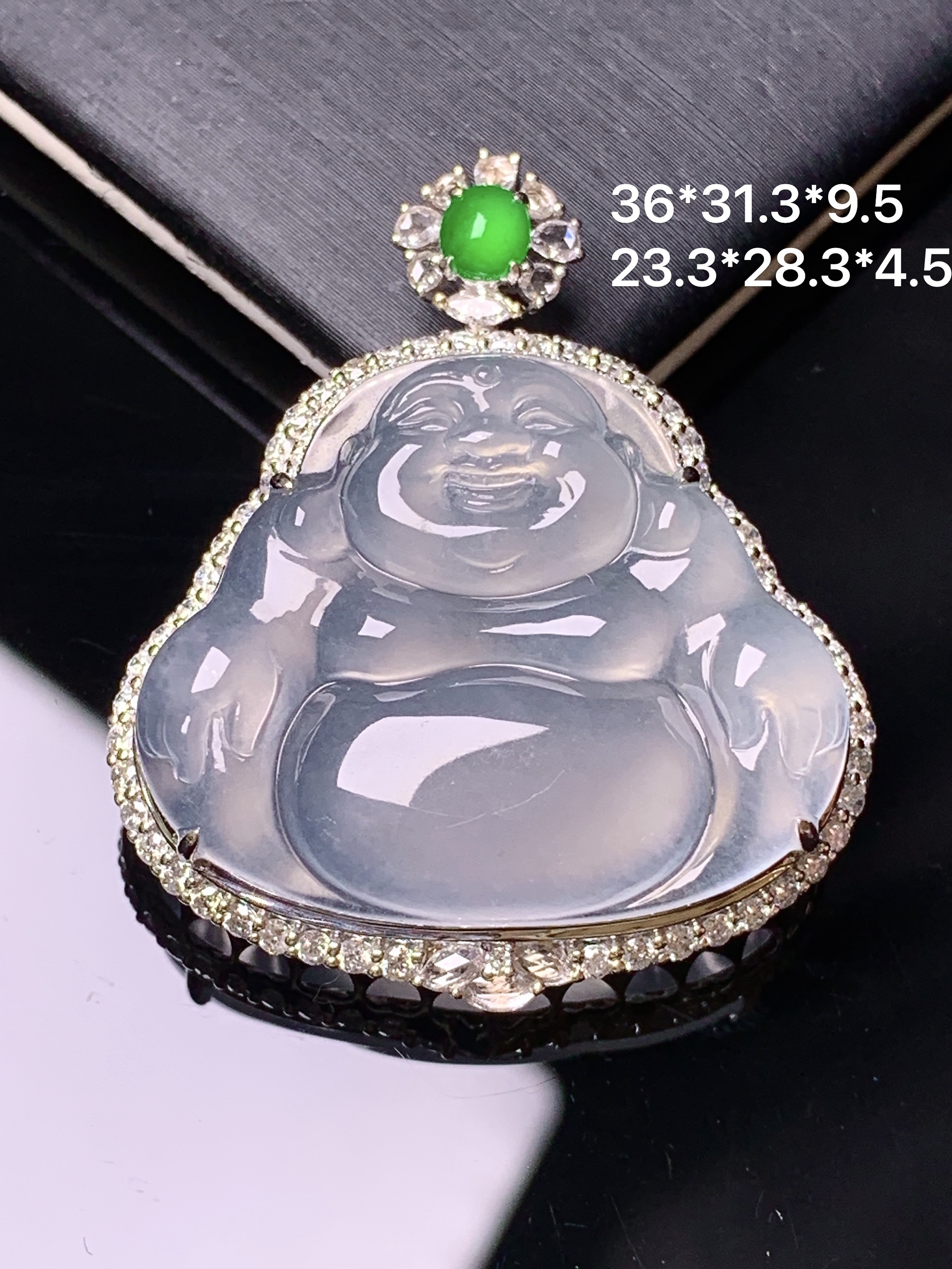 18k金钻镶嵌冰种佛公吊坠 玉质细腻 色泽艳丽清新 水润亮眼 整体尺寸36*31.3*9.5m3