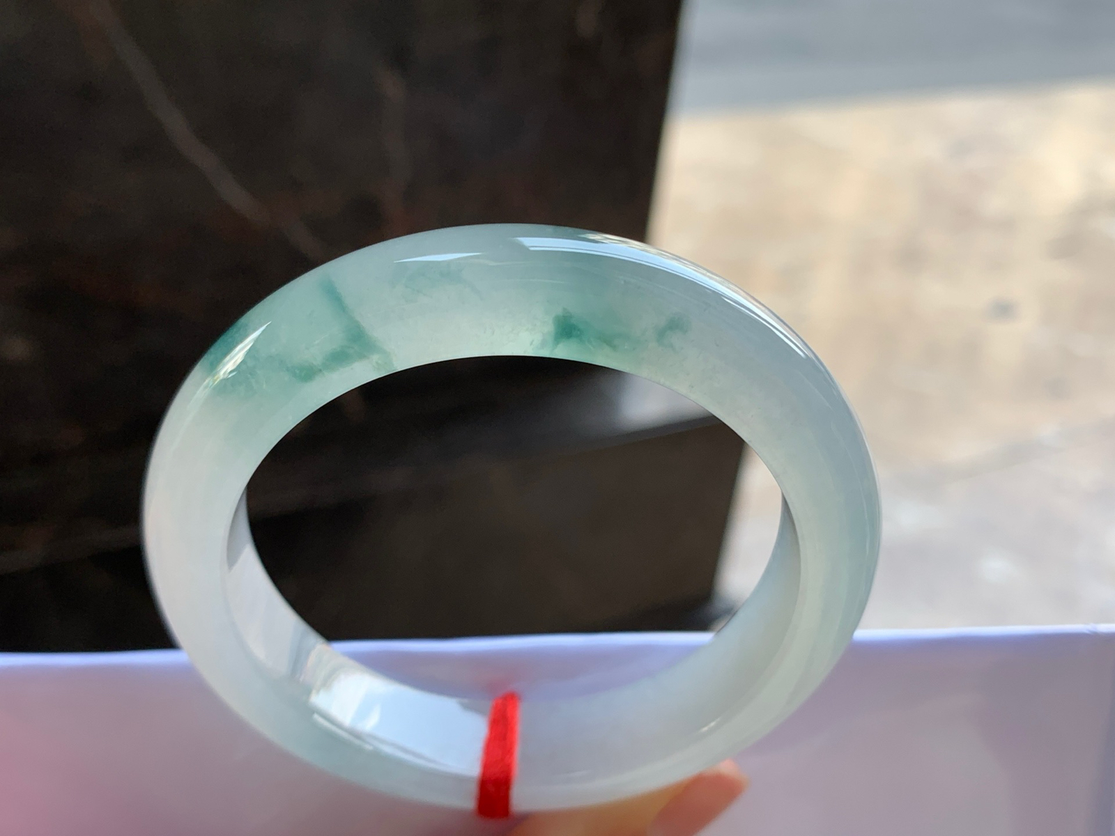 56.5-13-9.1

冰蓝花手镯^_^清新细腻