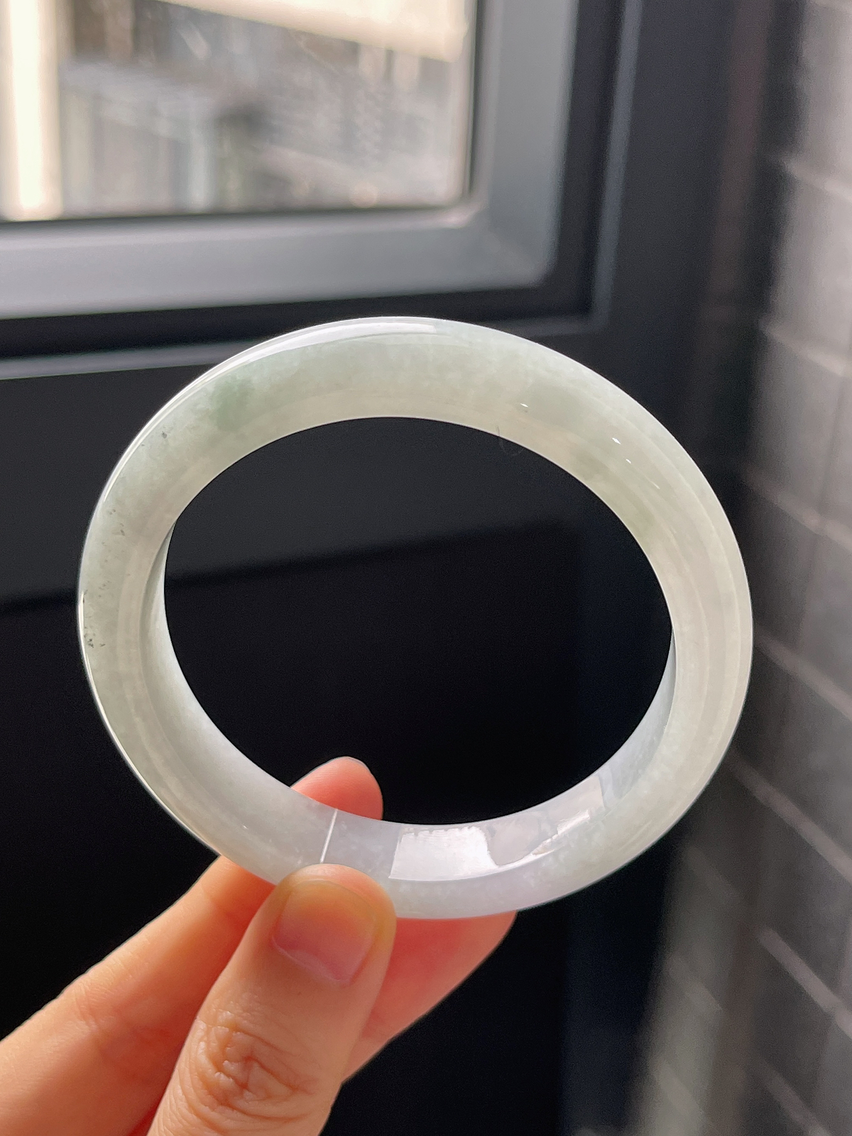 正圈56圈口，翡翠糯化种春带彩手镯