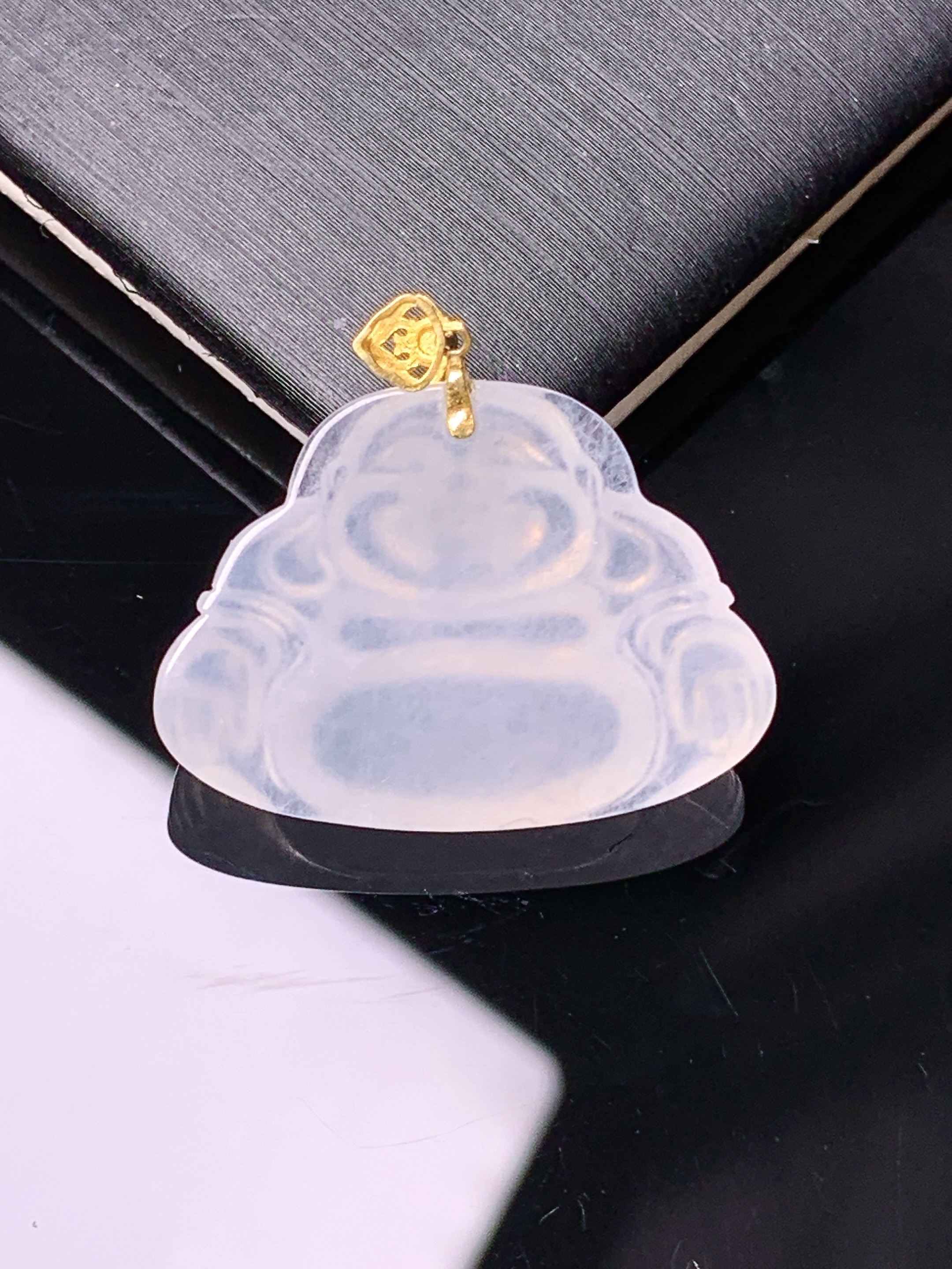 18k金镶嵌冰种佛公吊坠 玉质细腻 色泽艳丽清新 水润亮眼 整体尺寸23.3*24.8*5.5c1