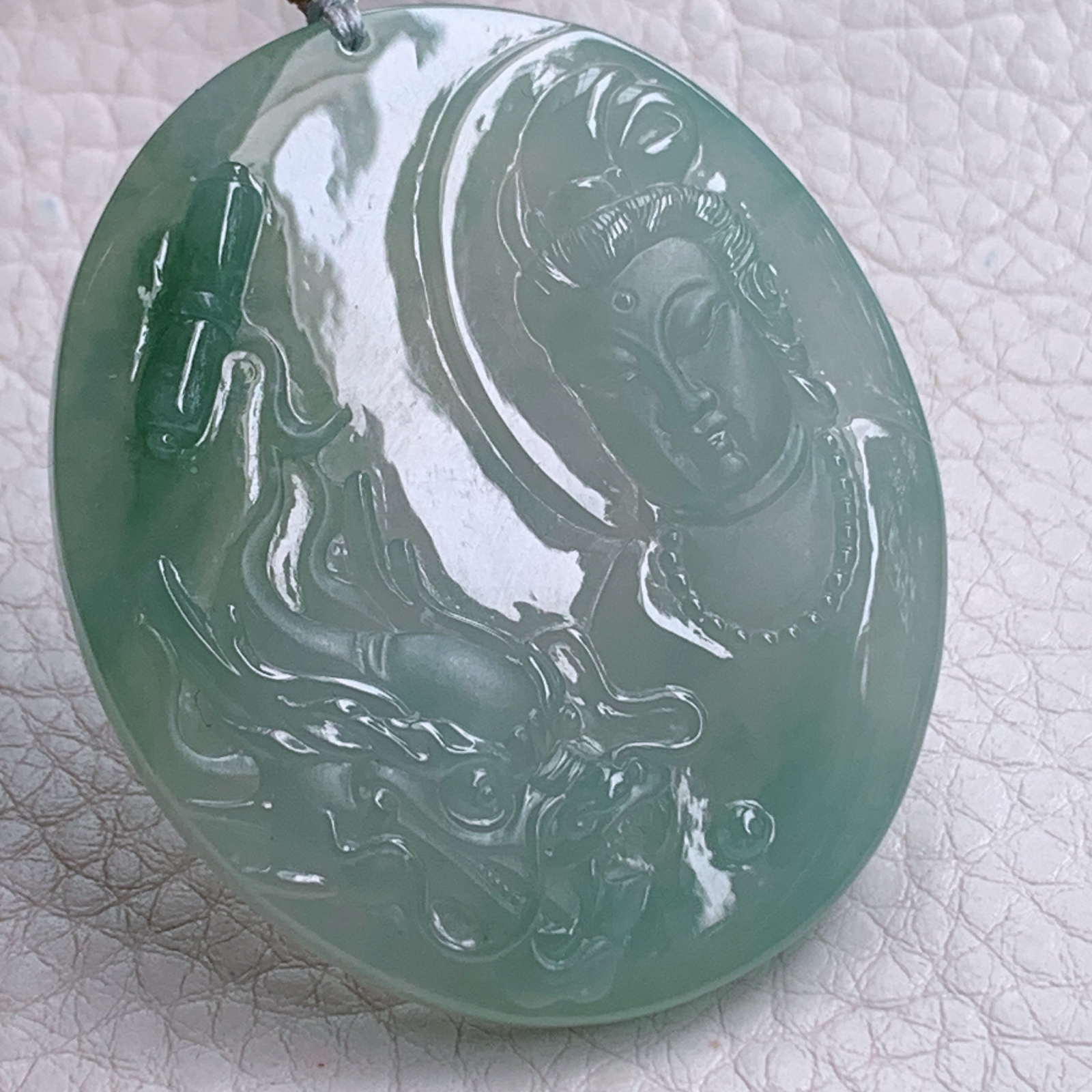 rp实拍52*44*7.5天然缅甸翡翠冰透水绿御龙观音吊坠厚装观音头守护神