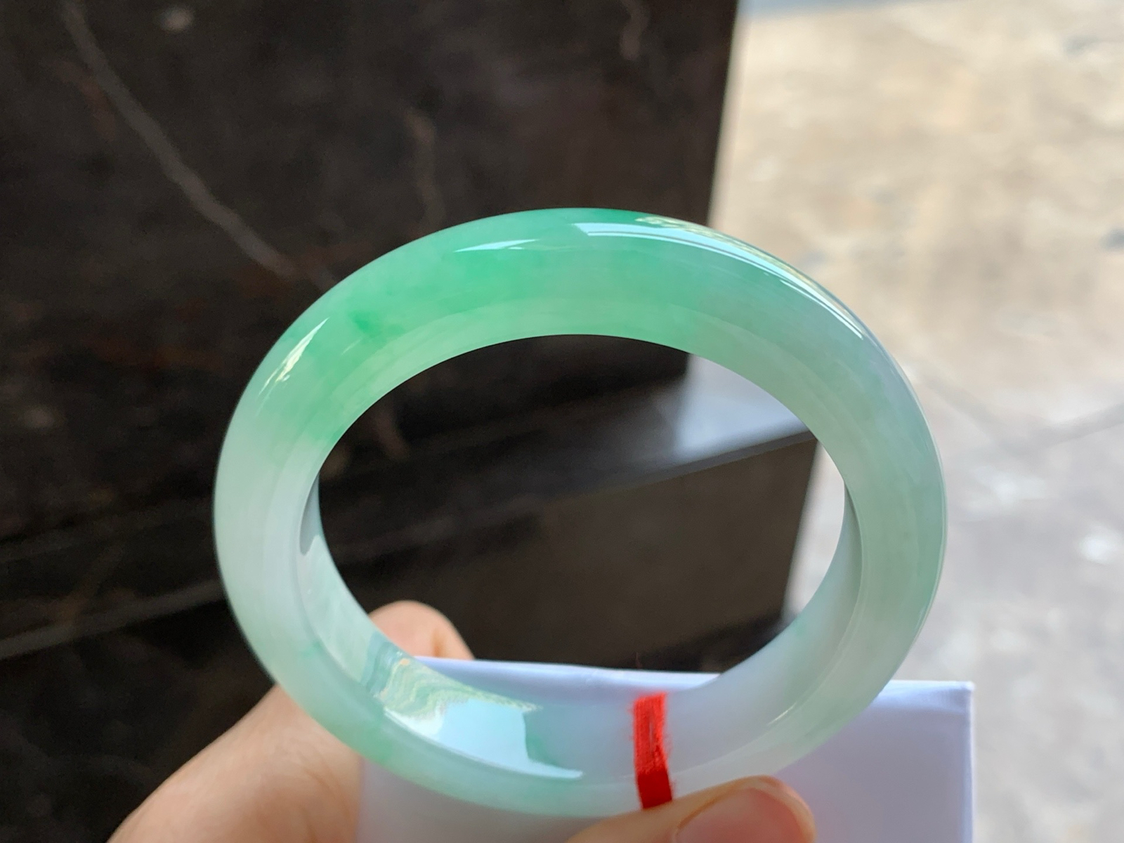 56-12.4-9.5

飘绿手镯^_^色阳