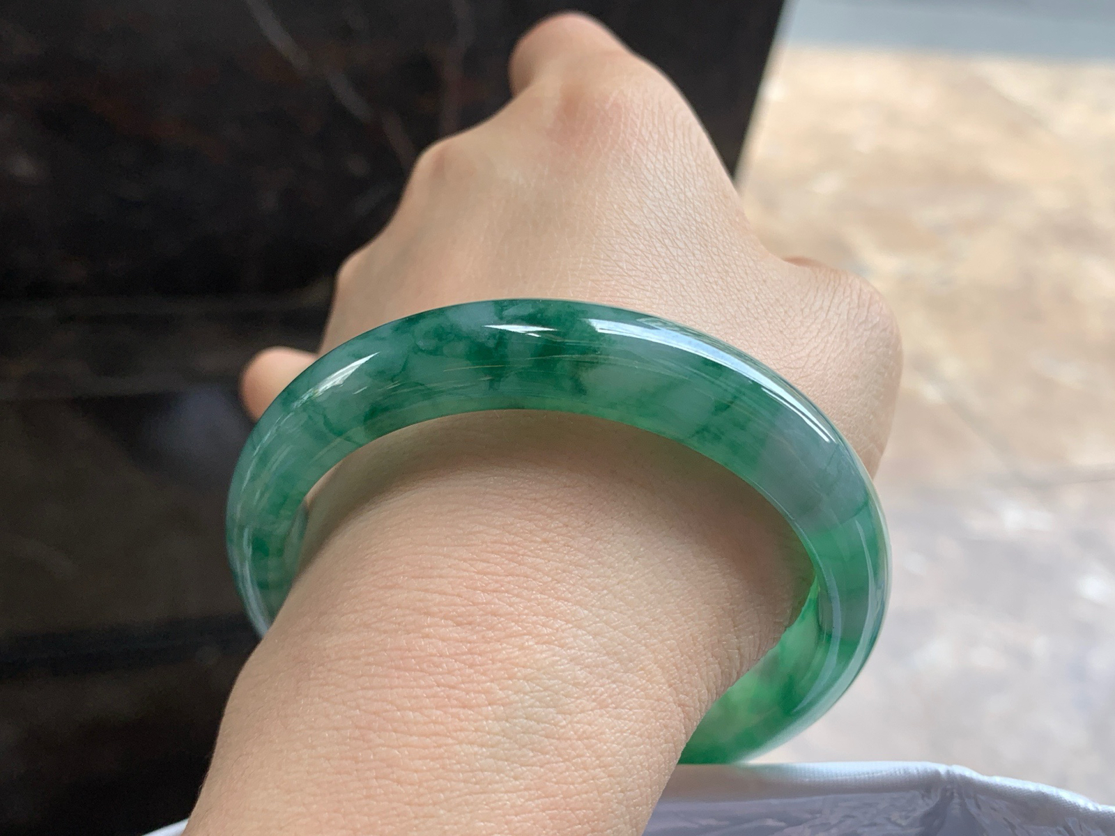 57-12.2-7.4

晴绿手镯^_^飘花浓郁