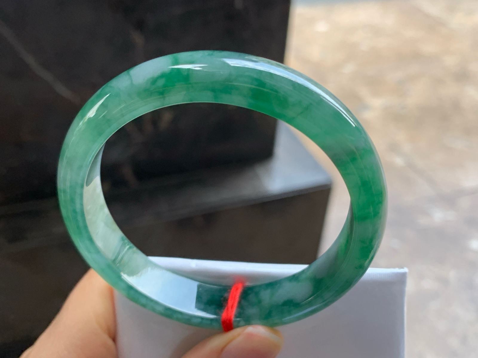 57-12.2-7.4

晴绿手镯^_^飘花浓郁