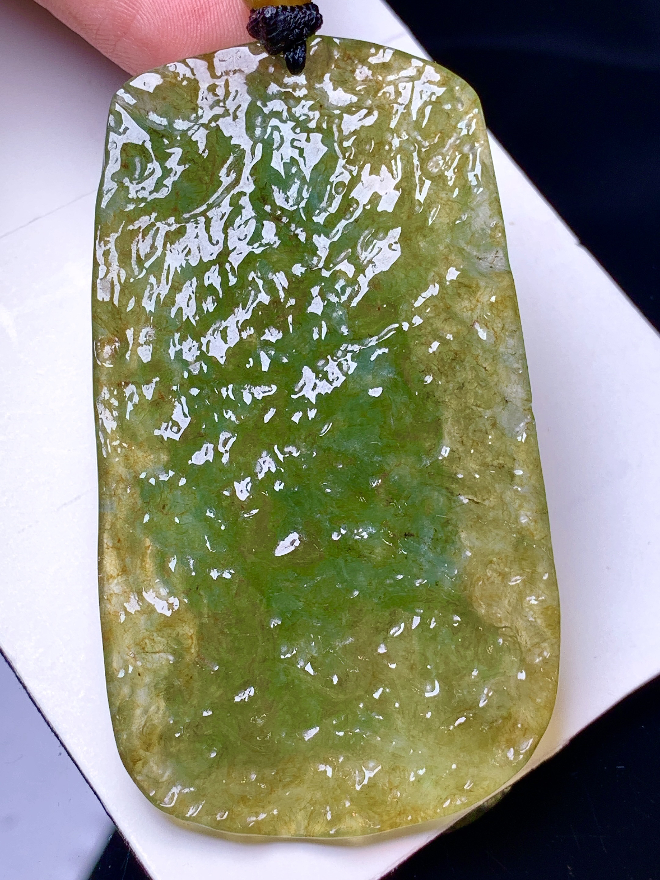 冰种不动明王吊坠 玉质细腻 色泽艳丽清新 水润亮眼 整体尺寸65.2*37.2*10.2L1