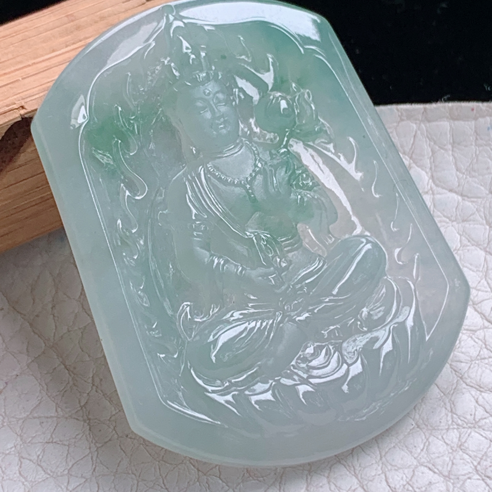 ktj实拍50*40*5.5天然缅甸翡翠冰透大势至观音菩萨吊坠生肖守护神玉坠