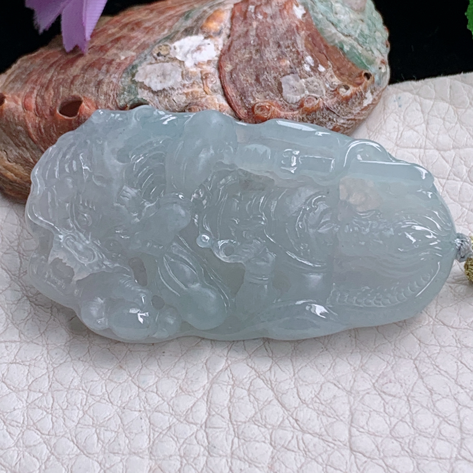 rp实拍53*29*7天然缅甸翡翠不动明王吊坠立体雕生肖守护神