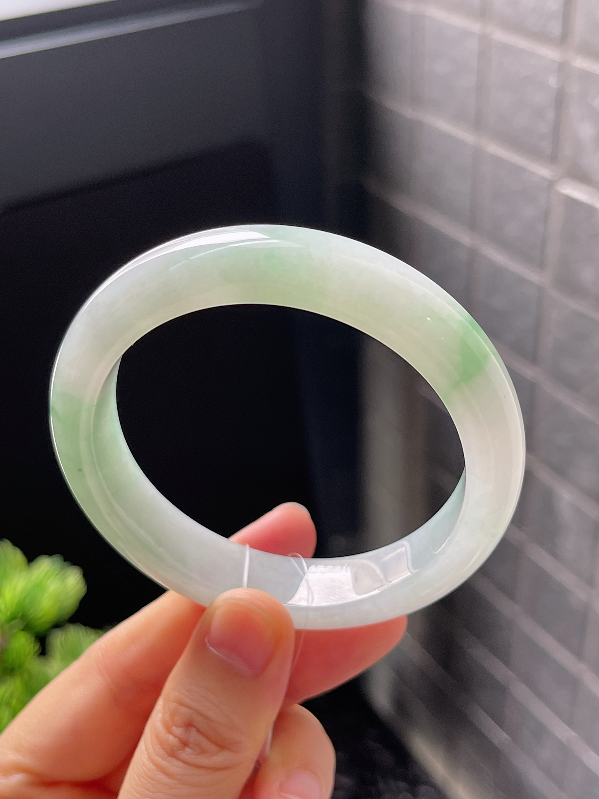 正圈54圈口，翡翠冰糯种飘花手镯