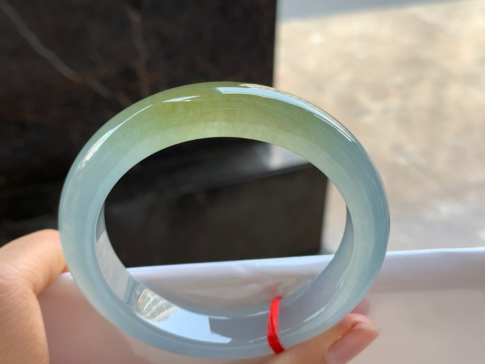 56-12.7-9

冰黄手镯^_^透亮