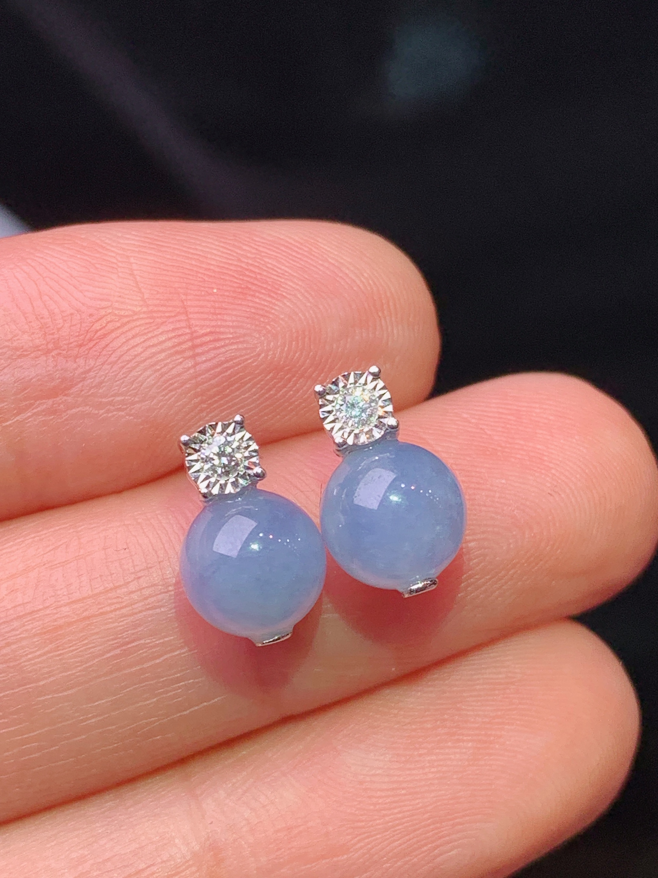 18k金钻镶嵌紫罗兰圆珠耳钉 玉质细腻 色泽艳丽清新 水润亮眼 整体尺寸11*6b1