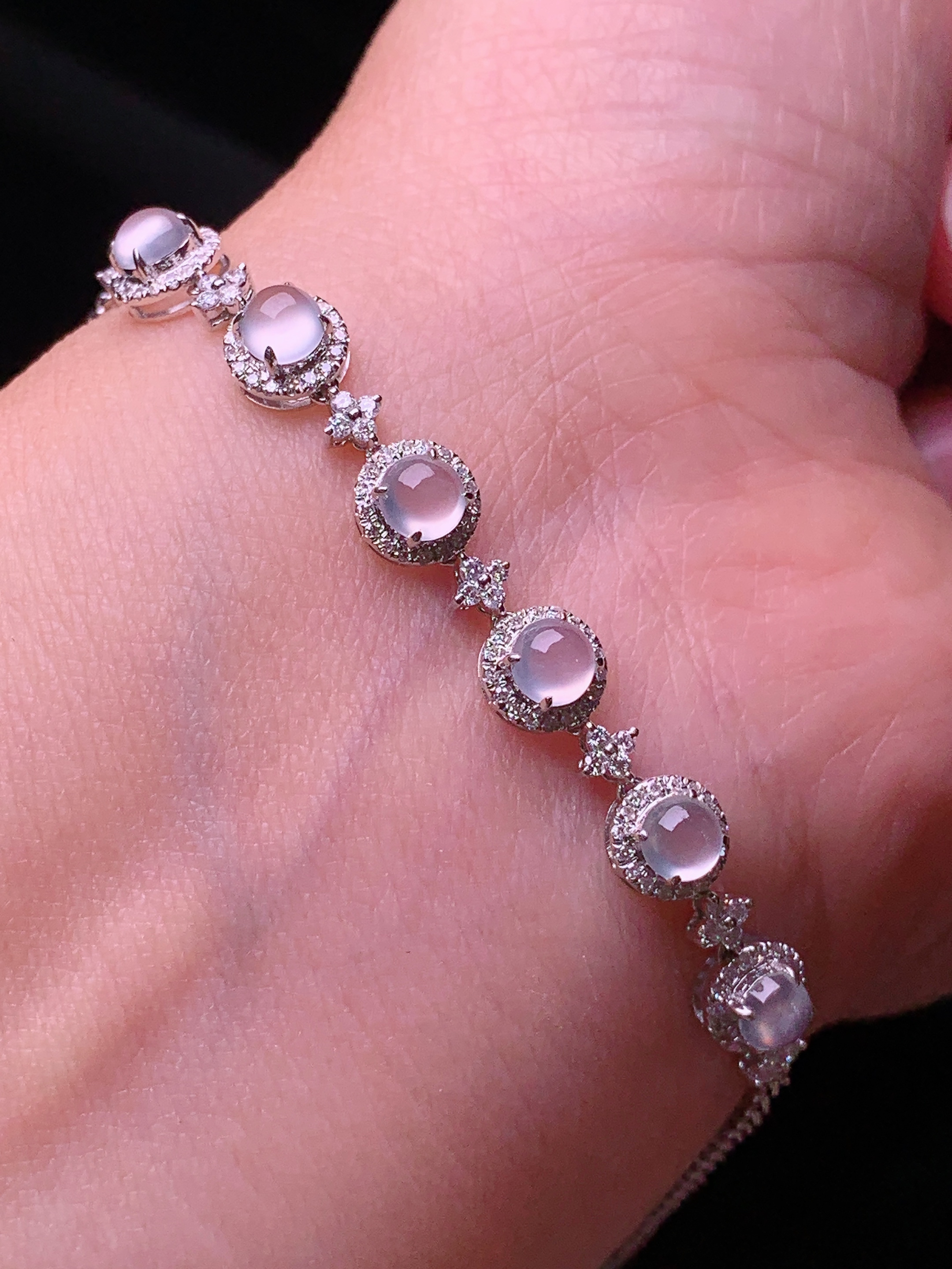 18k金钻镶嵌玻璃种蛋面手链 玉质细腻 色泽艳丽清新 水润亮眼 整体尺寸180*6.2*6f3