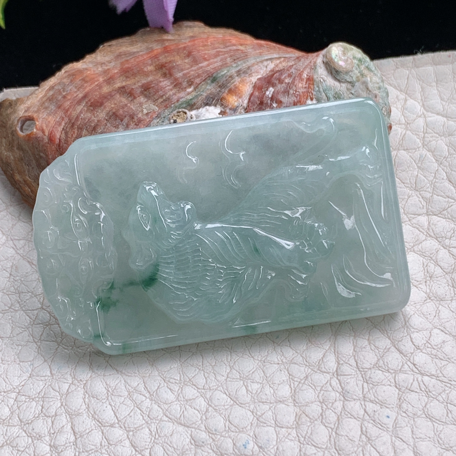 kh实拍51*30.6*5.5天然缅甸翡翠冰透飘花生肖老虎吊坠 上山虎