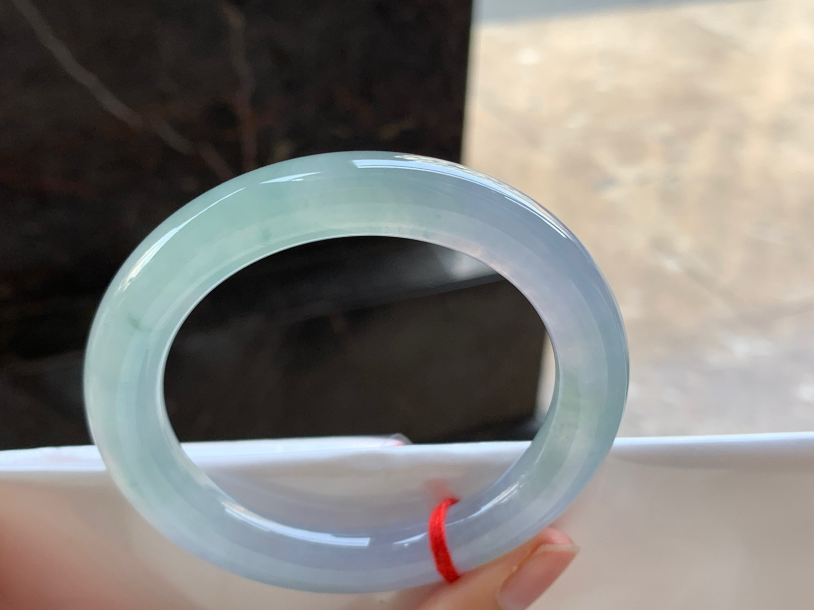 56.5-10.3

冰种圆条手镯^_^透亮