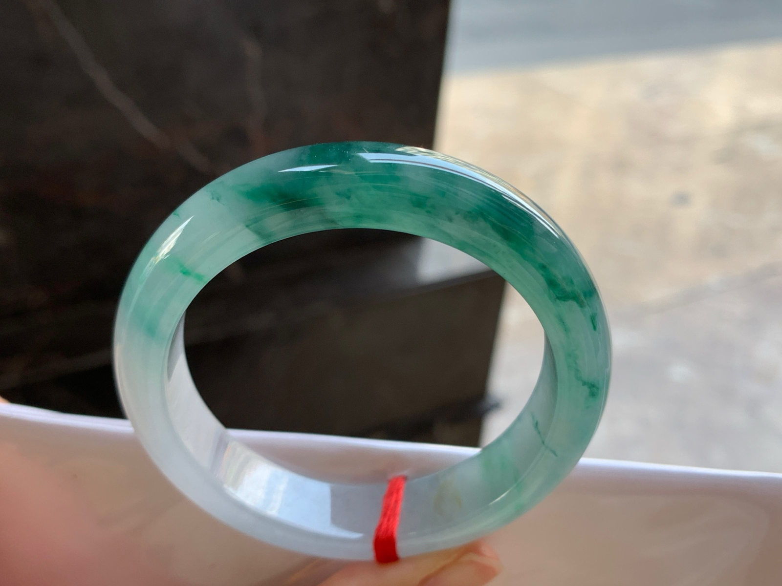 53-13.1-8.6

冰种飘花手镯^_^颜色鲜艳