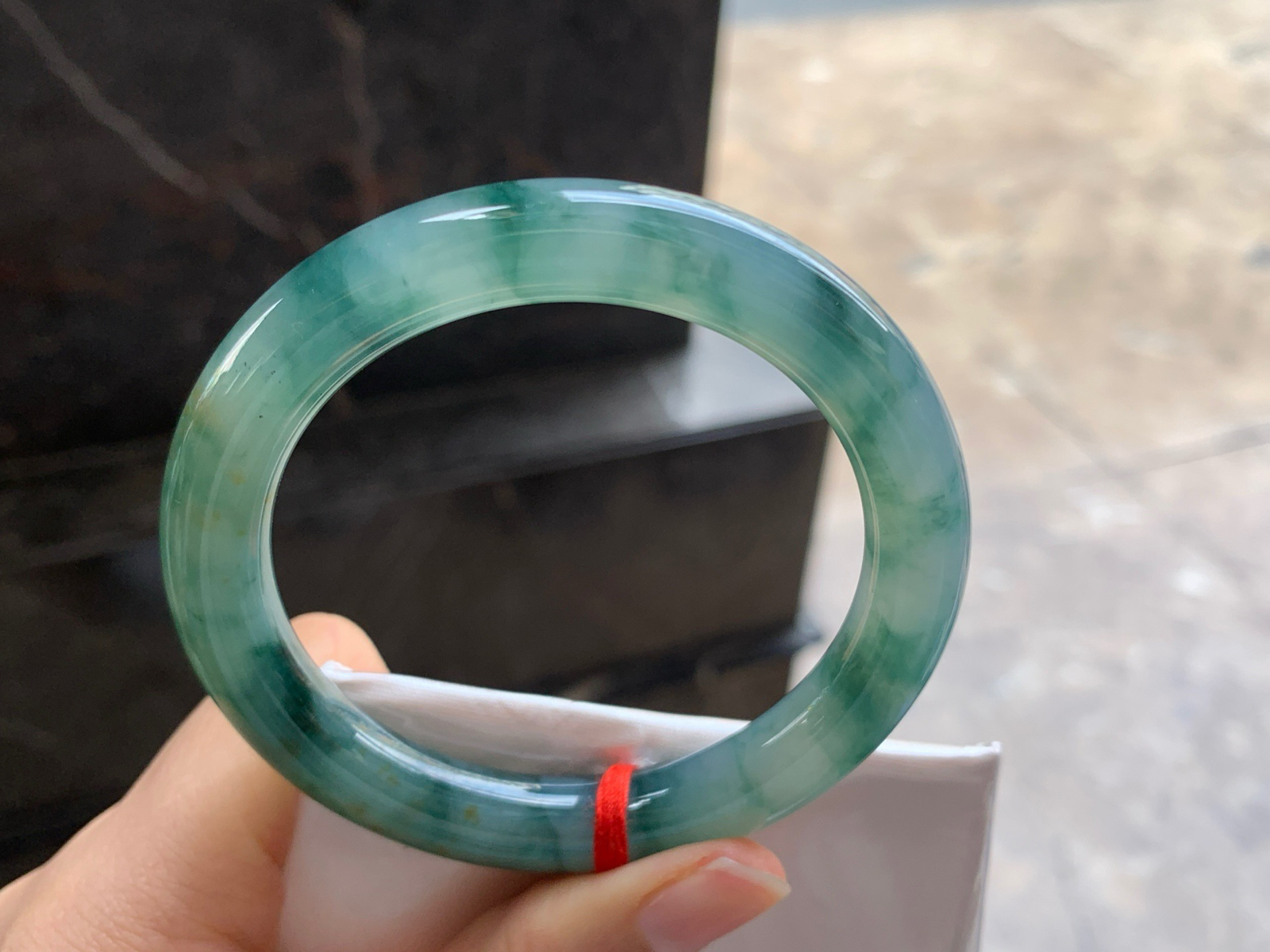 54.5-9.6

蓝花圆条手镯^_^飘花浓郁