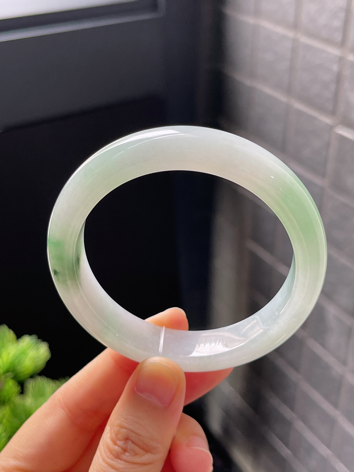 正圈54圈口，翡翠冰糯种飘花手镯