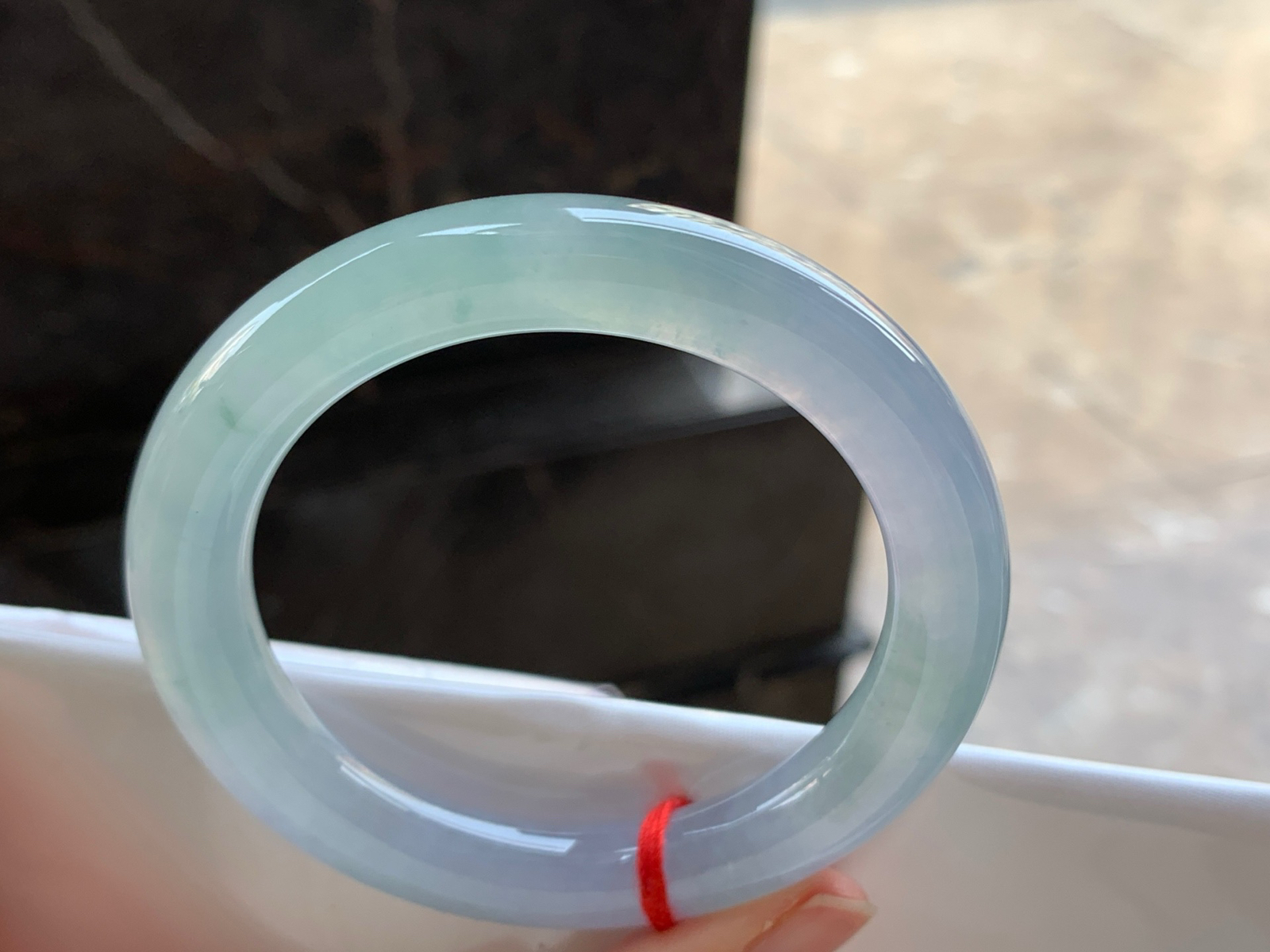 56.5-10.3

冰种圆条手镯^_^透亮