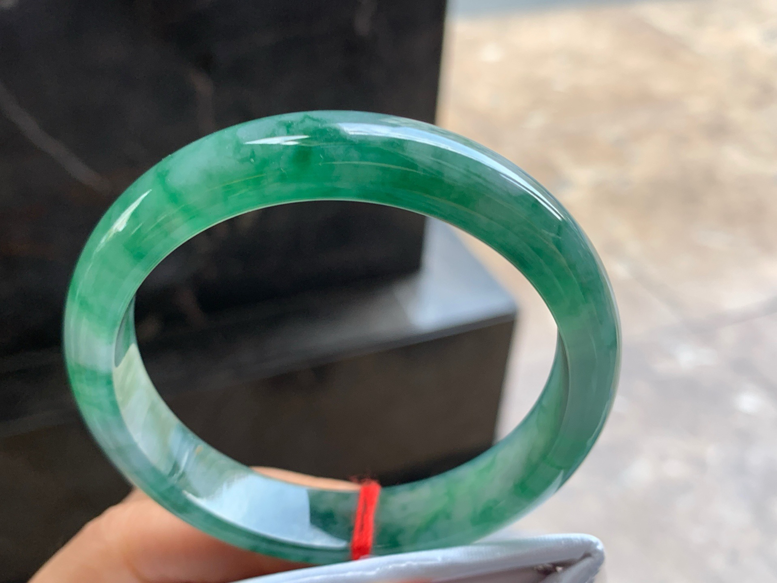 57-12.2-7.4

晴绿手镯^_^飘花浓郁