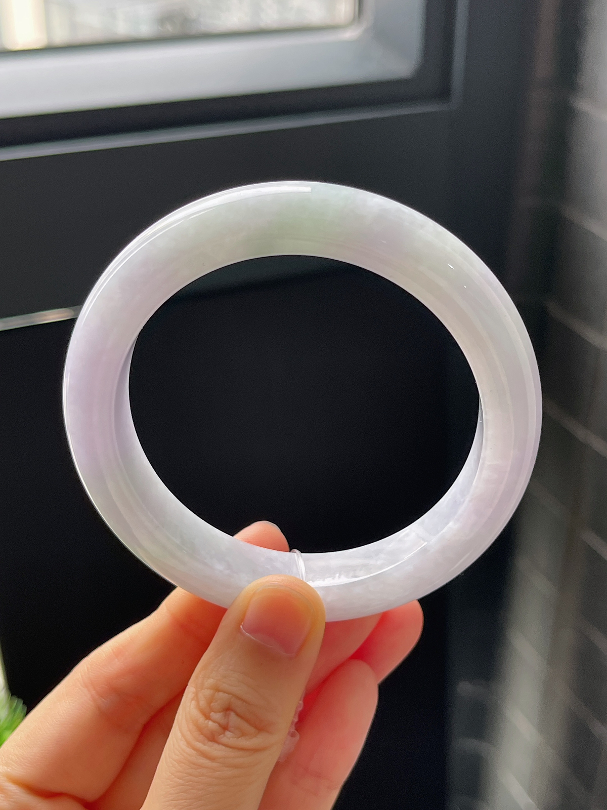 正圈57圈口，翡翠糯化种春带彩手镯