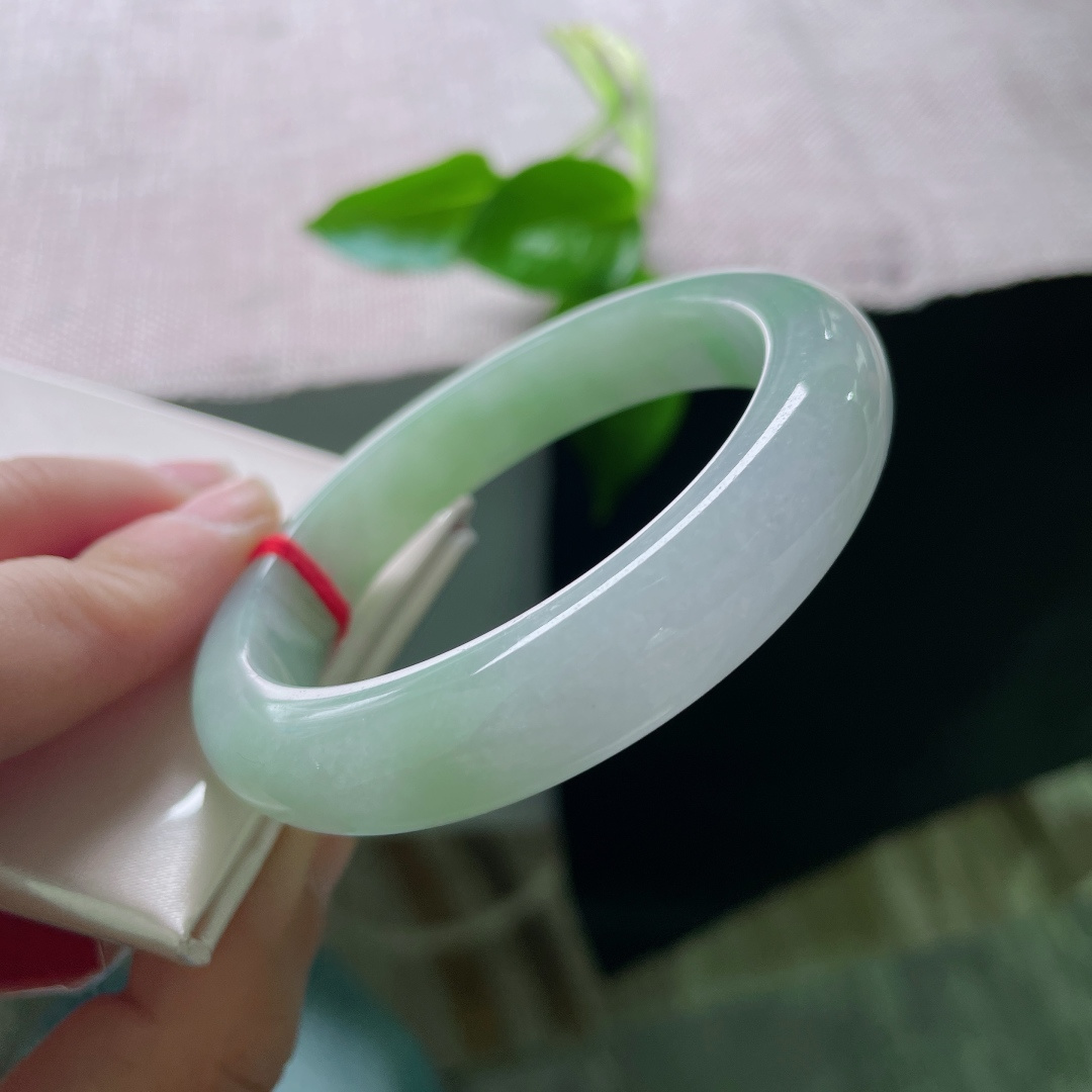 53/11.5/8春彩正圈，水润细腻，悠悠的云里有淡淡的诗，皮纹，ss50101a