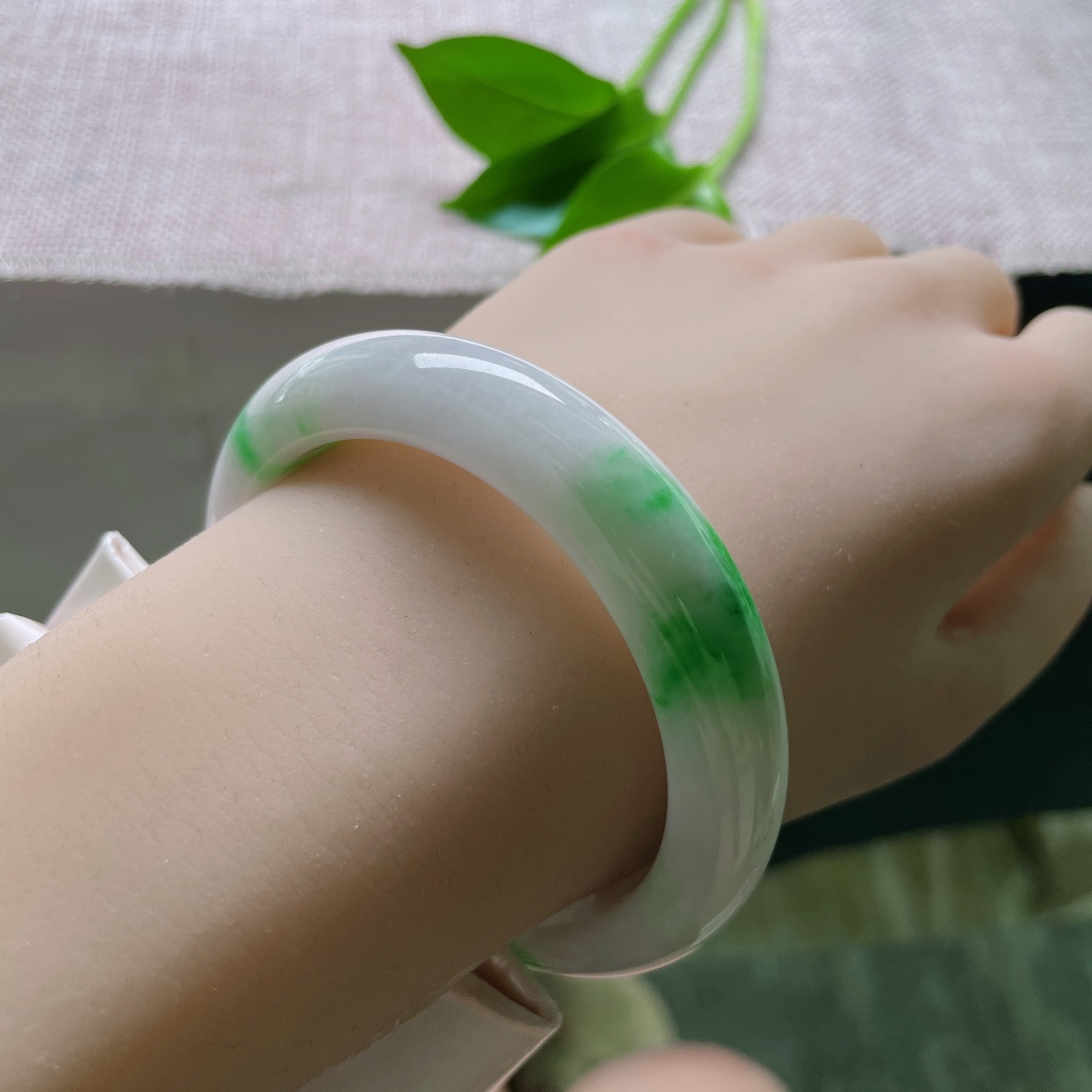 55.9/12.3/8.8，飘绿正圈，水润，细腻，优雅，点翠千金，ss49426a