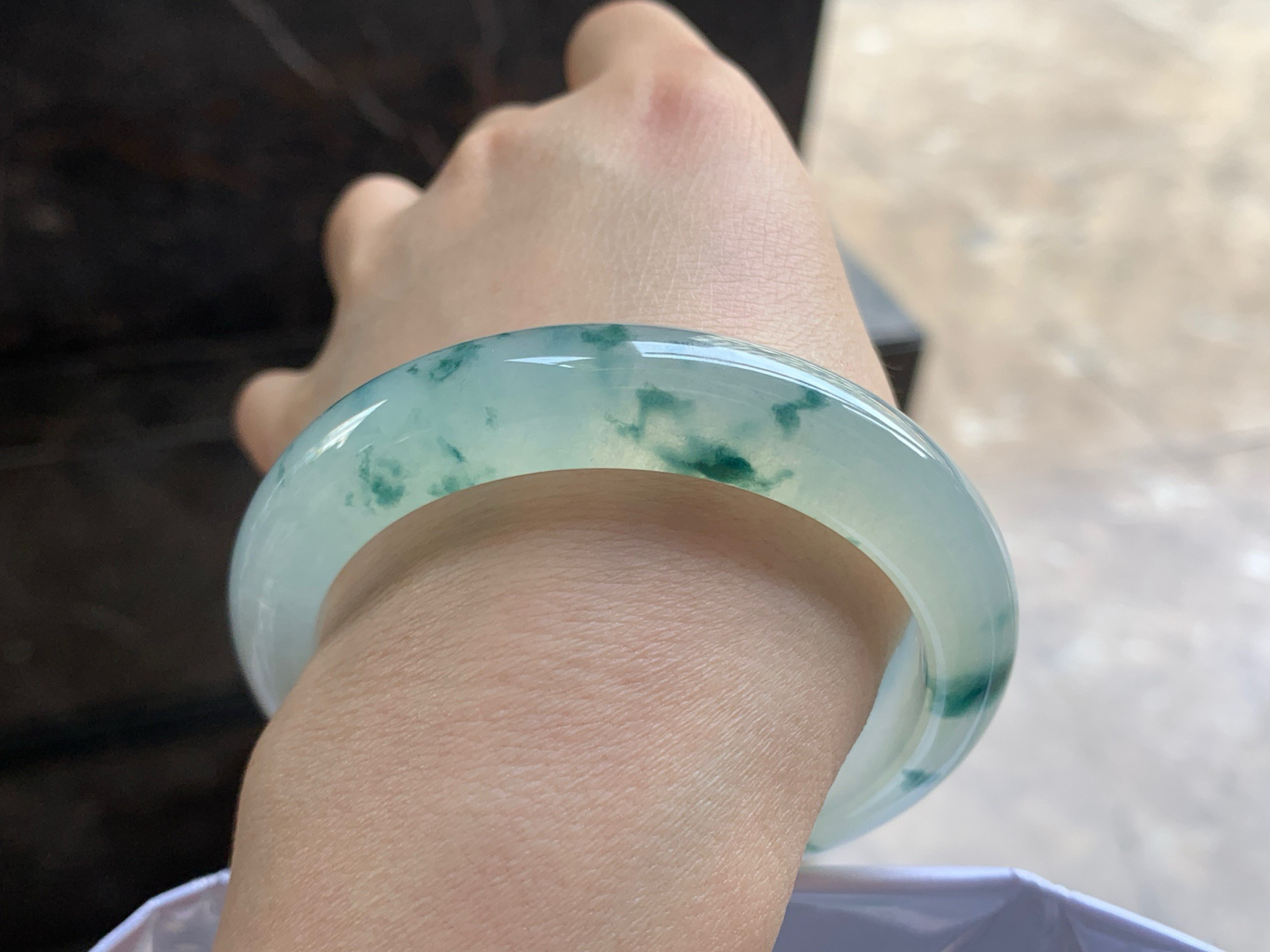 56.5-12.9-8.8

冰飘花手镯^_^飘花灵韵