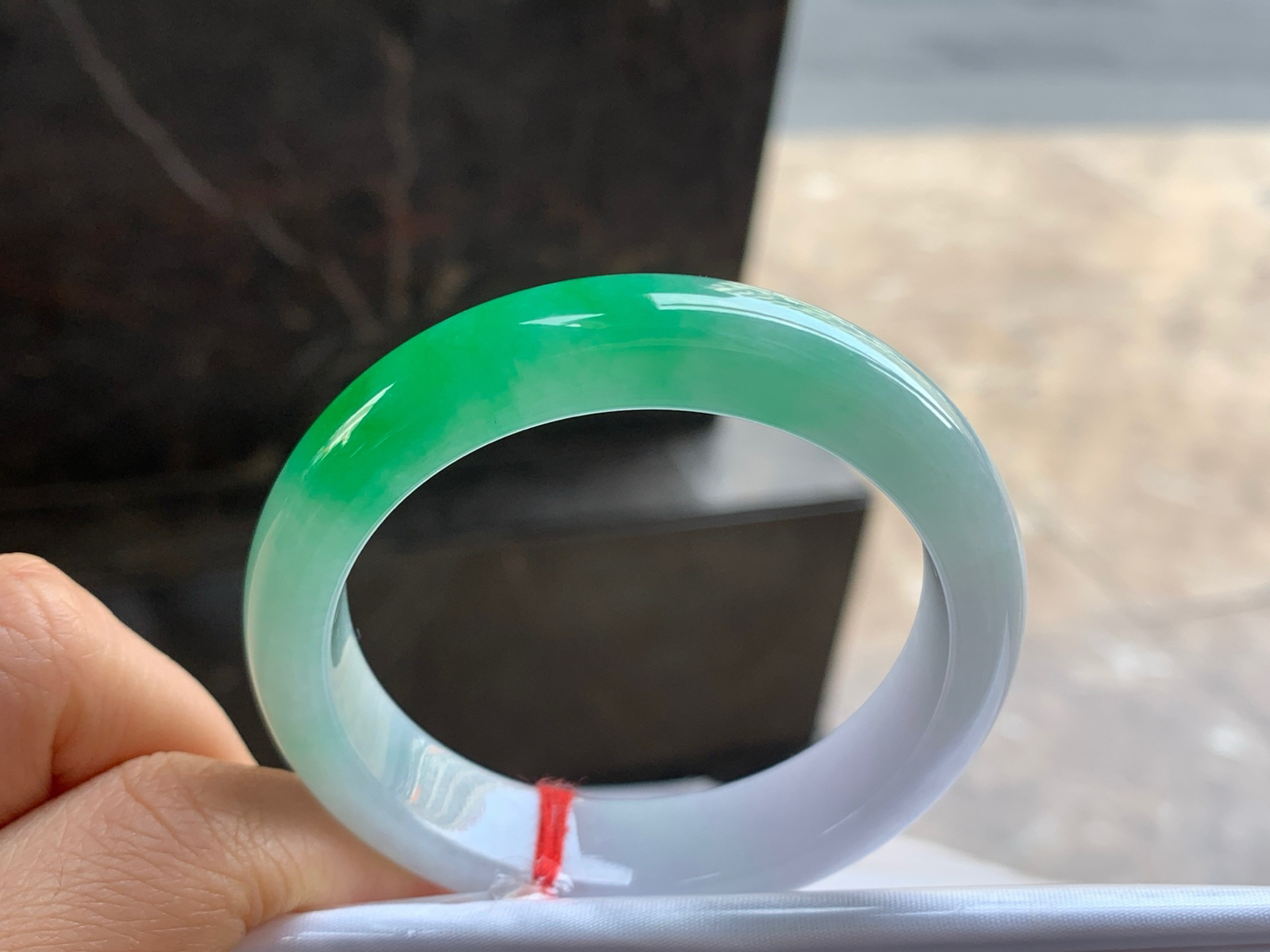 51.5-12.9-8.2

绿色手镯^_^色阳