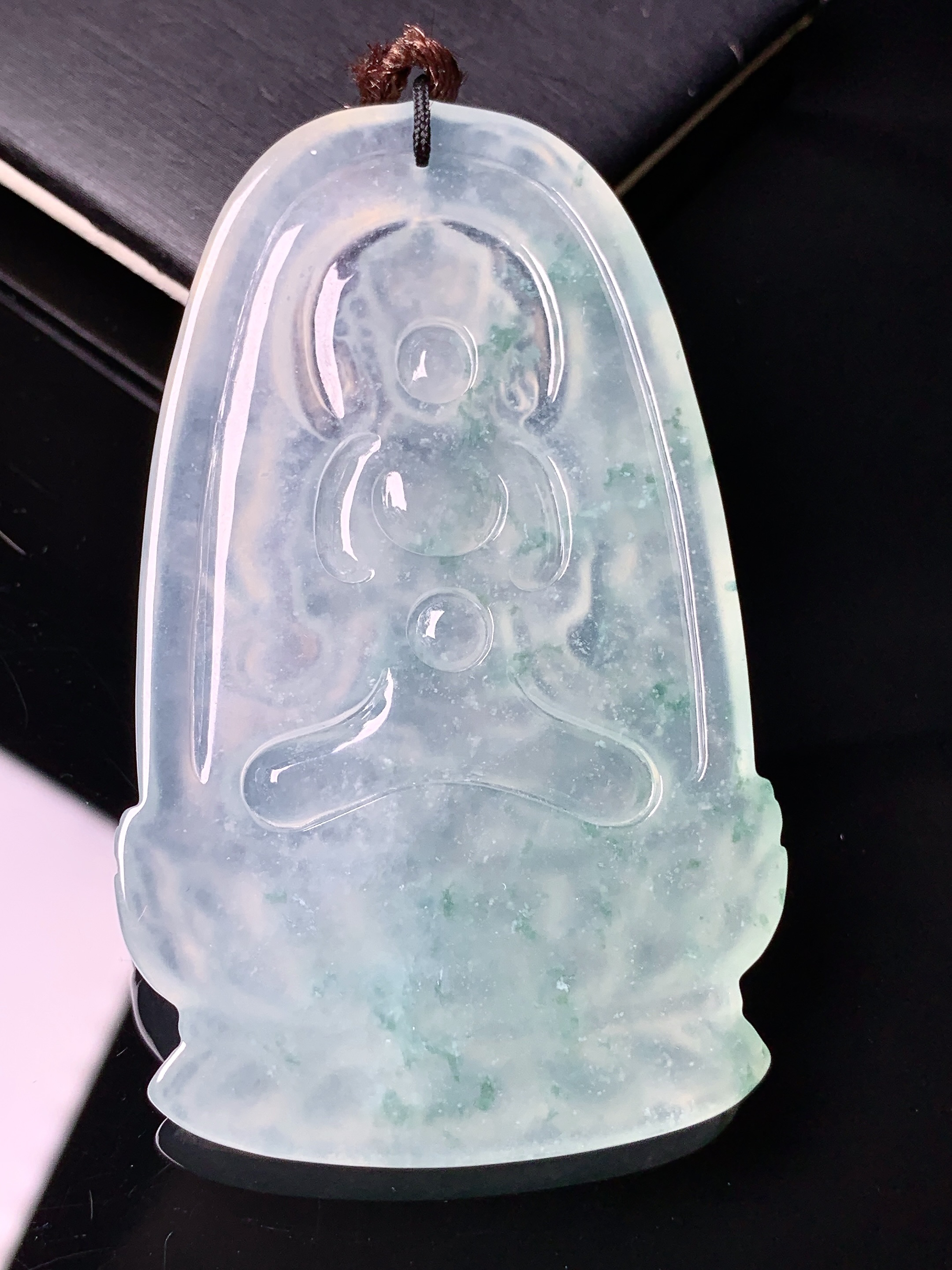 冰种度母观音菩萨吊坠 玉质细腻 色泽艳丽清新 水润亮眼 整体尺寸66.3*40*5.8b2