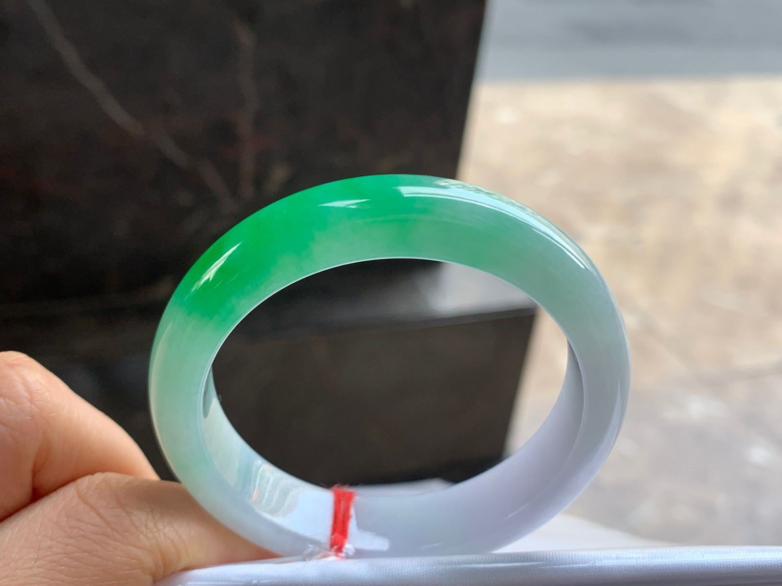 51.5-12.9-8.2

绿色手镯^_^色阳