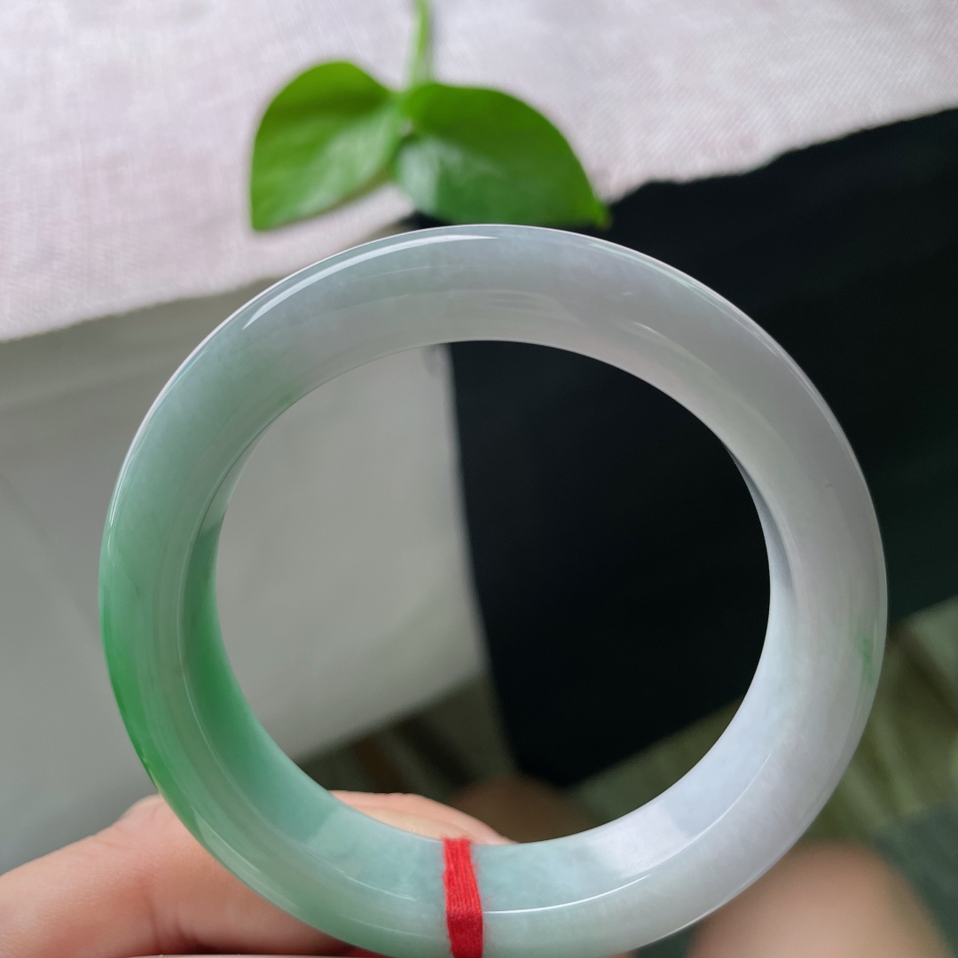 56.7/12.8/9.5绿底正圈，水润细腻，青山绿水，意境感，婉间风华，贵气，ss48799a