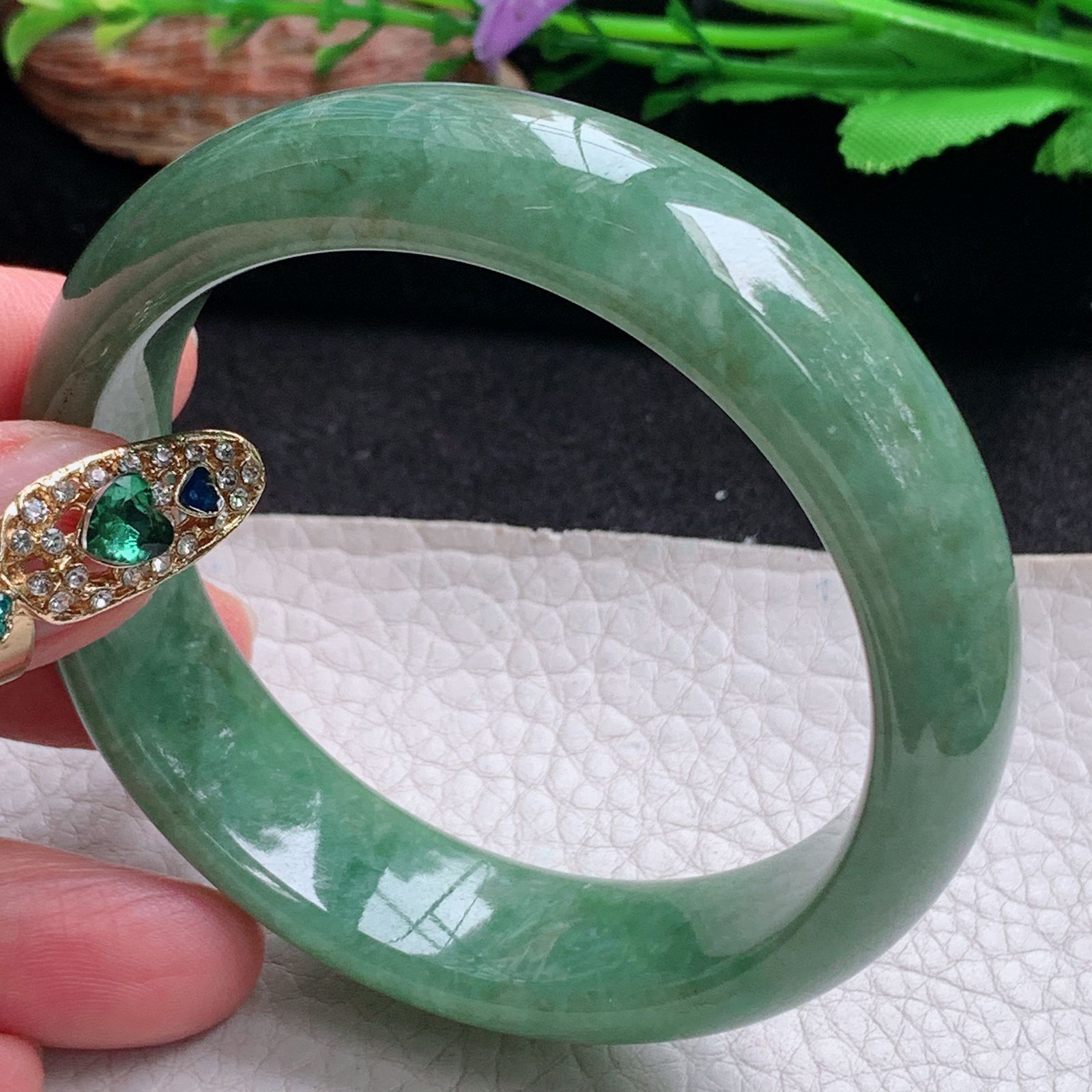 n实拍57*16*8轮胎镯 天然翡翠a货手镯水润满绿大气正圈玉镯子