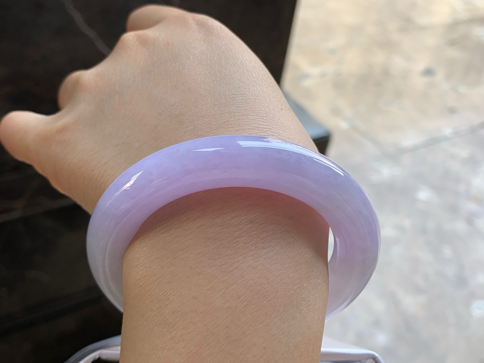 53-12

紫罗兰圆条手镯^_^鲜艳