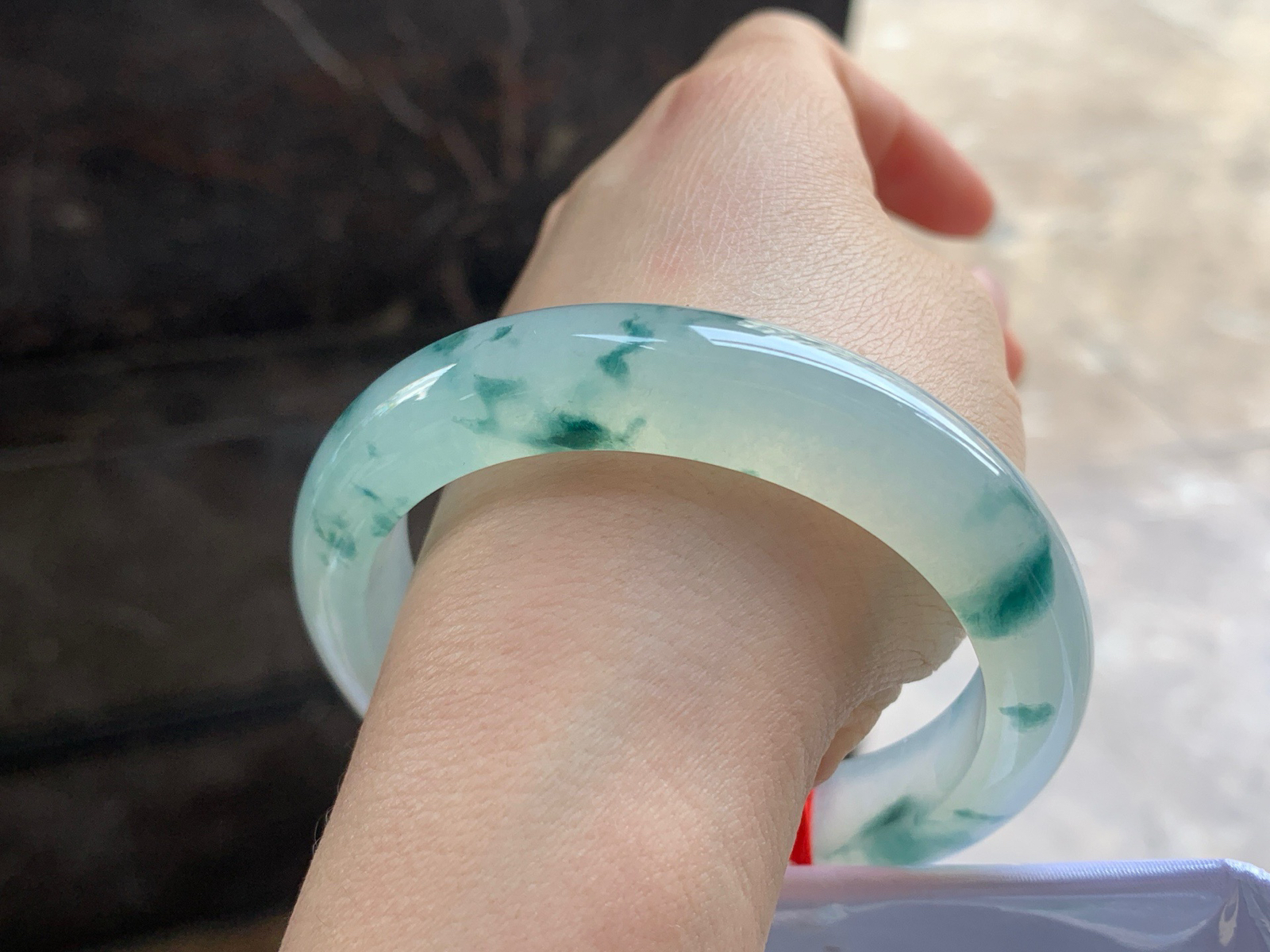 56.5-12.9-8.8

冰飘花手镯^_^飘花灵韵