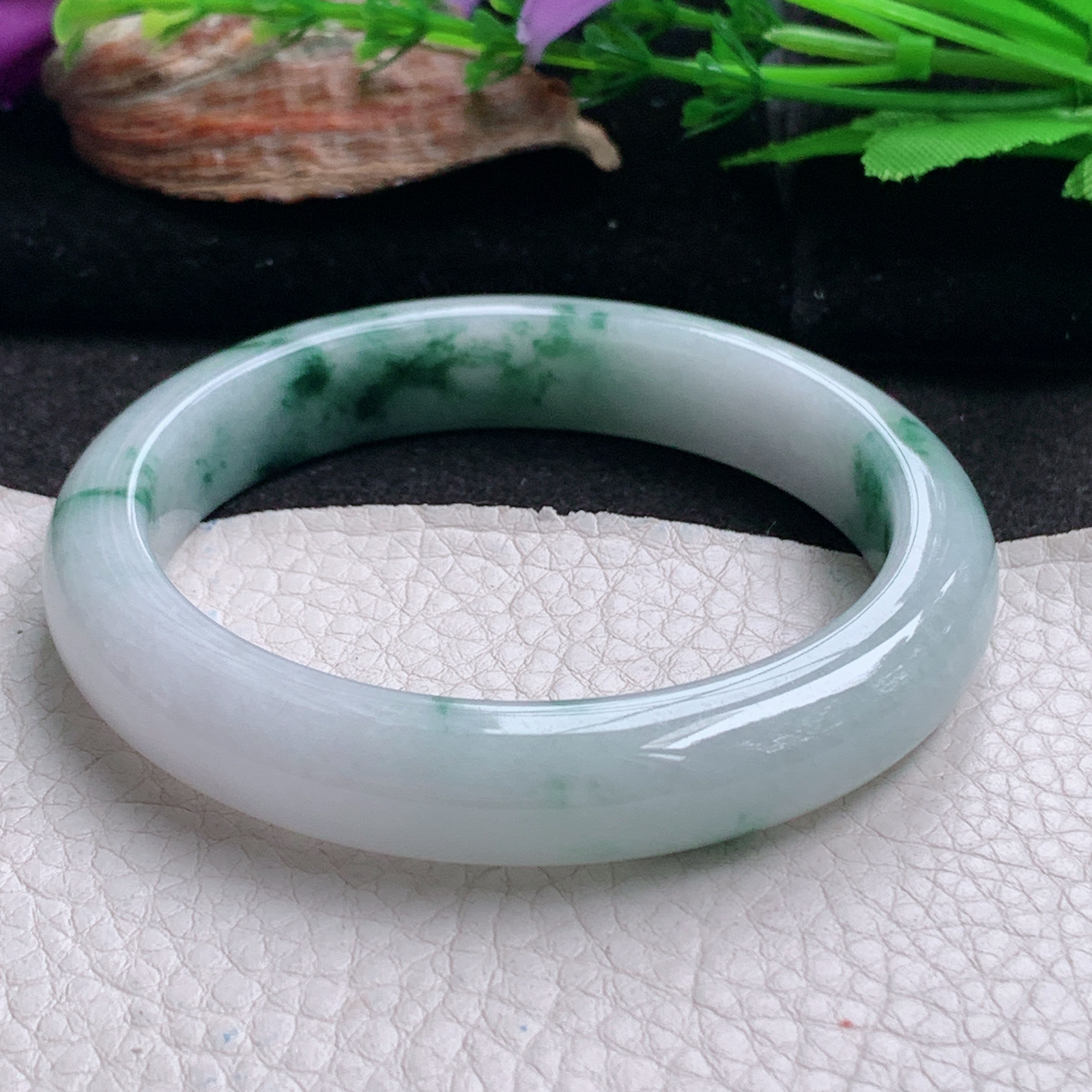 js实拍58*11.8*8.8平安镯 天然翡翠a货手镯冰飘花正圈玉镯子