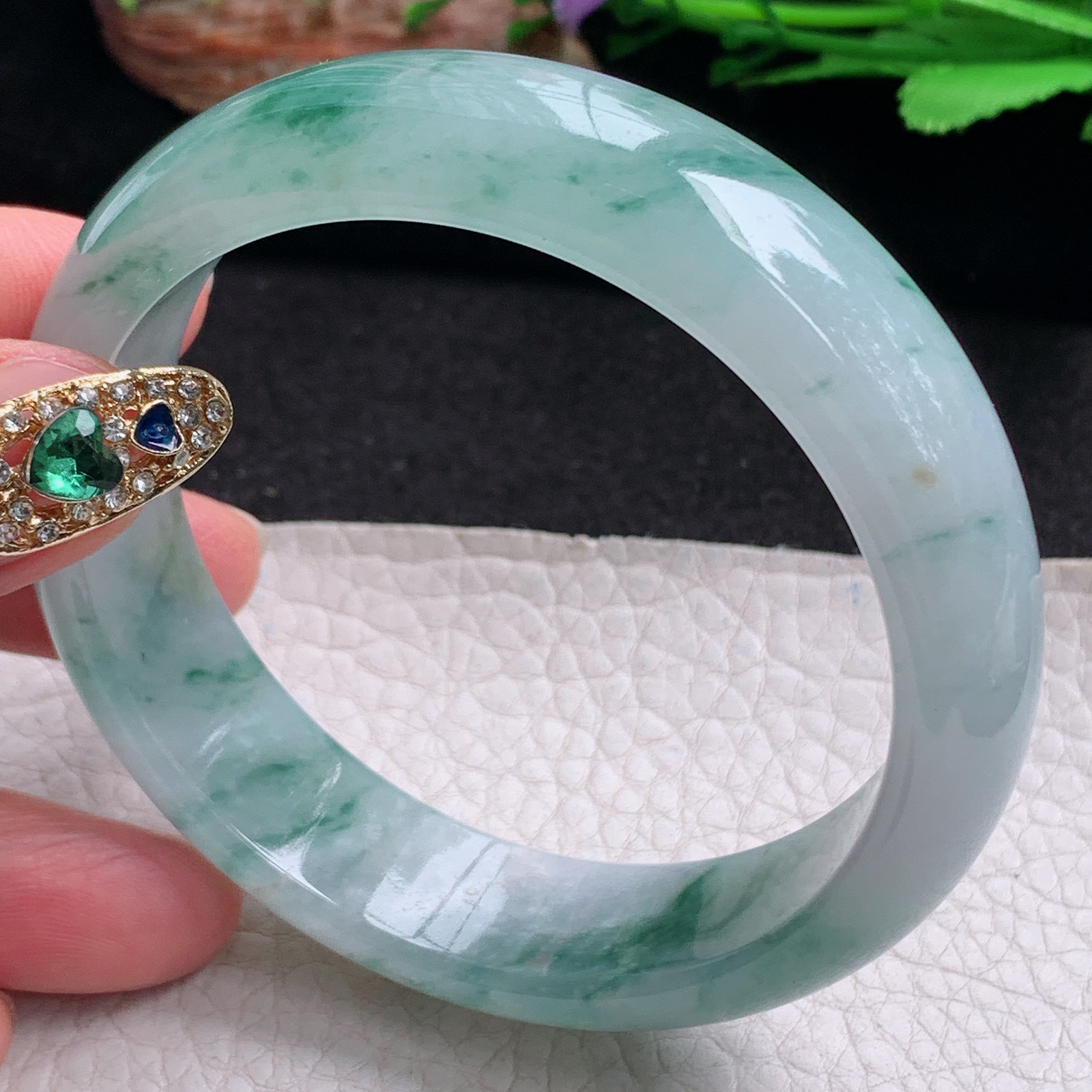 ax实拍59*16*8轮胎镯 天然翡翠a货手镯冰飘花大气正圈玉镯子