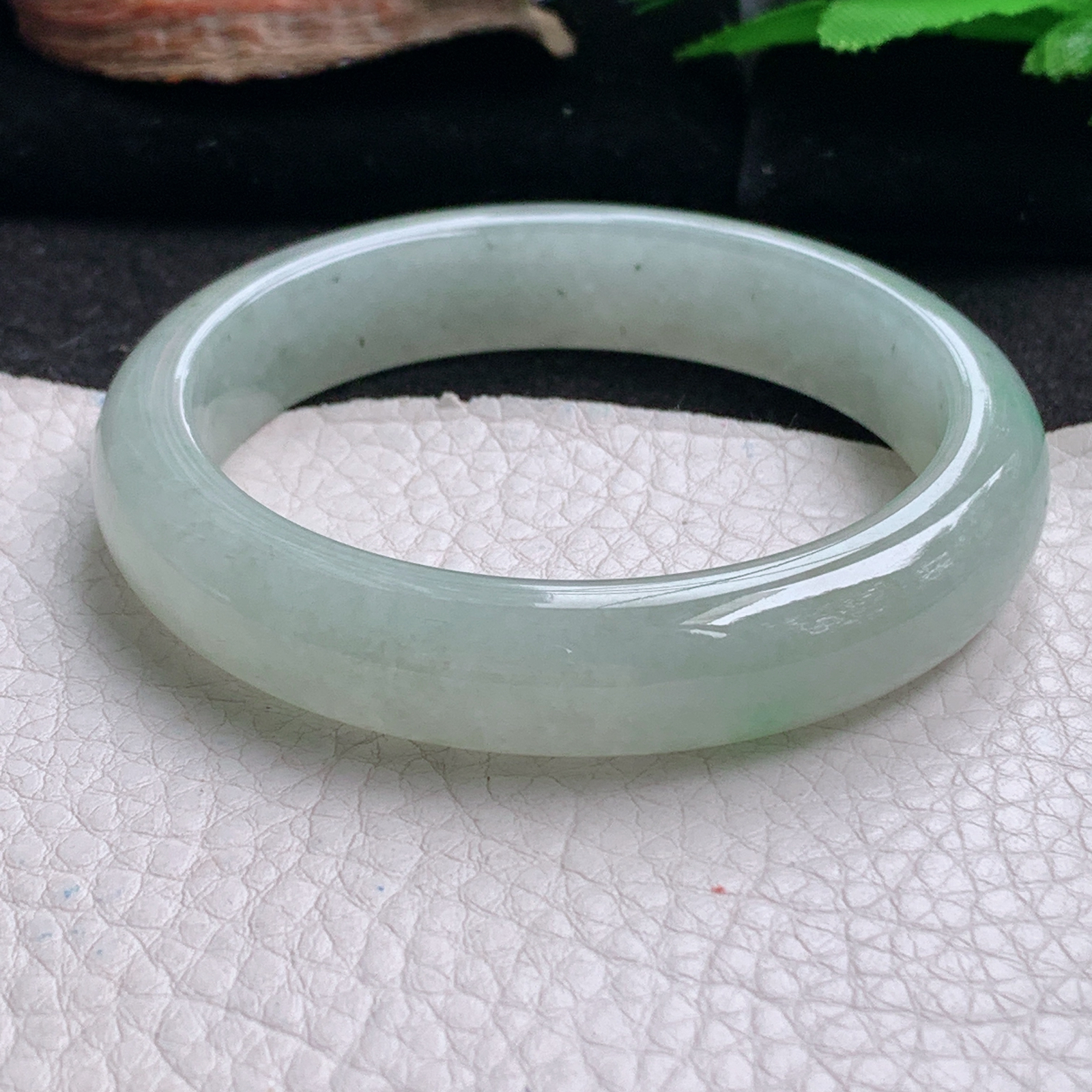 ll实拍55.5*12.2*8.5平安镯 天然翡翠a货手镯胶感飘绿正圈玉镯子