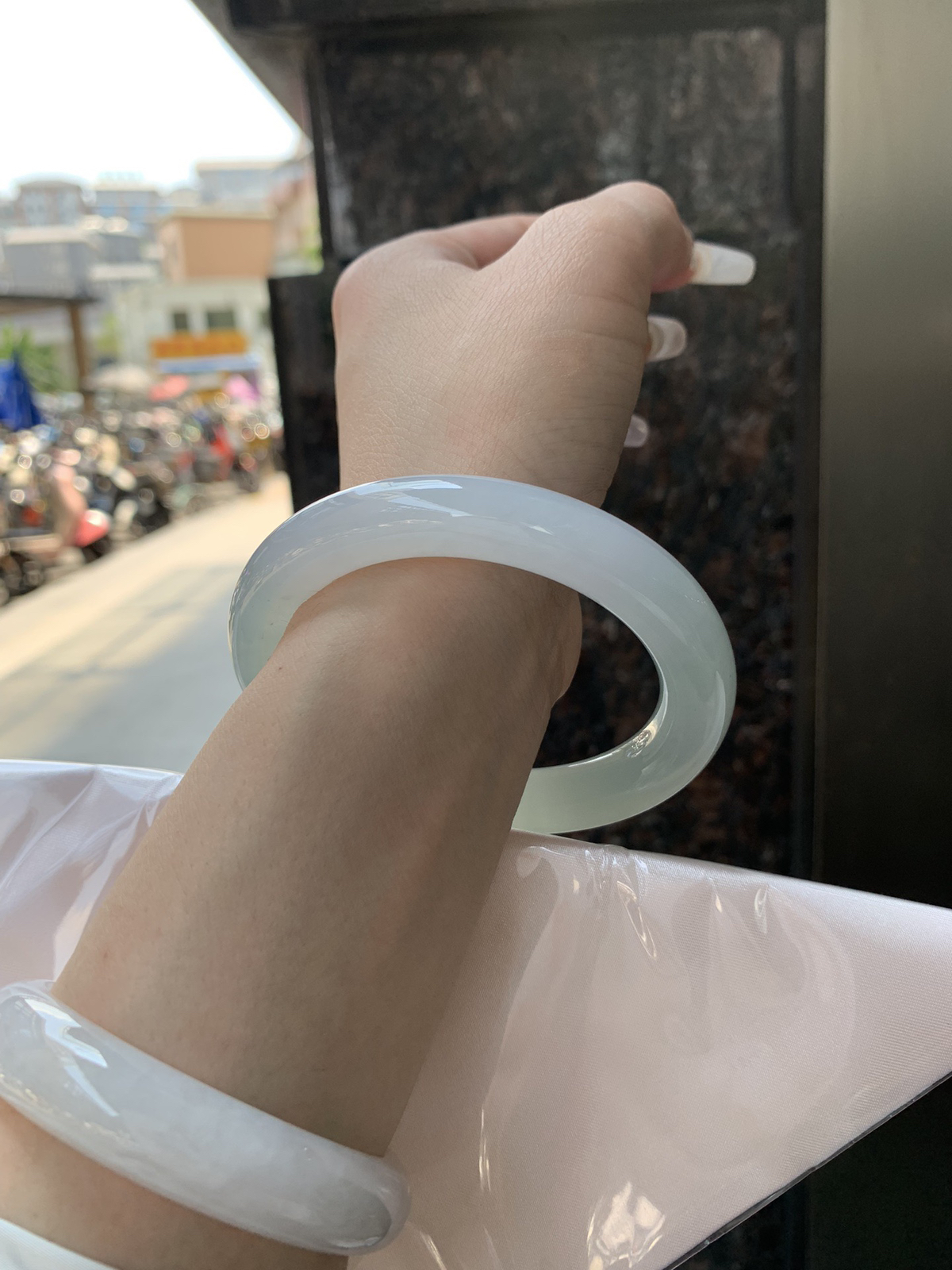 冰晴蓝圆条58.1-11.2-11.2有一种半山半水的感觉，种水很好