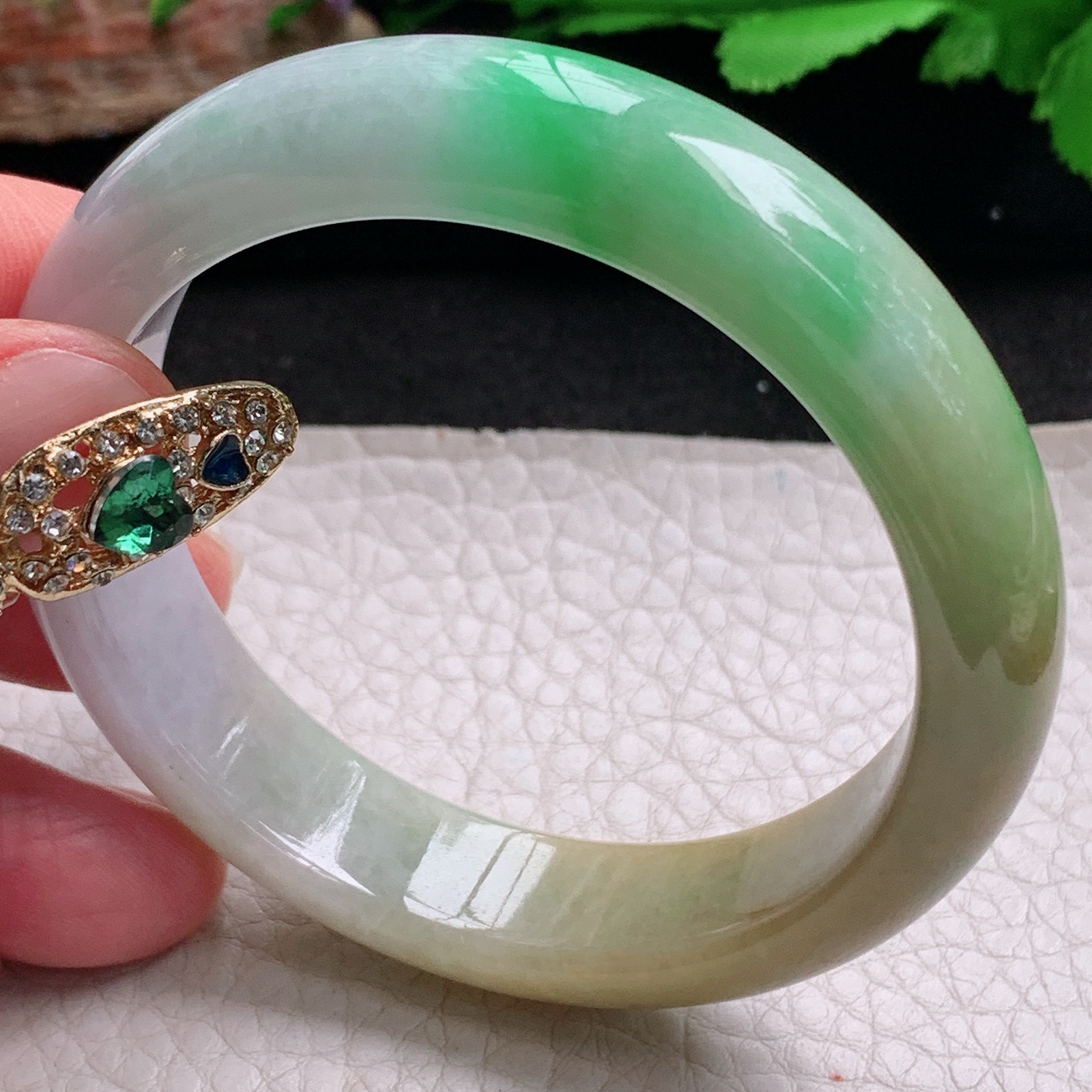 hh实拍53*13.3*7.5平安镯 天然翡翠a货手镯水润三彩正圈玉镯子