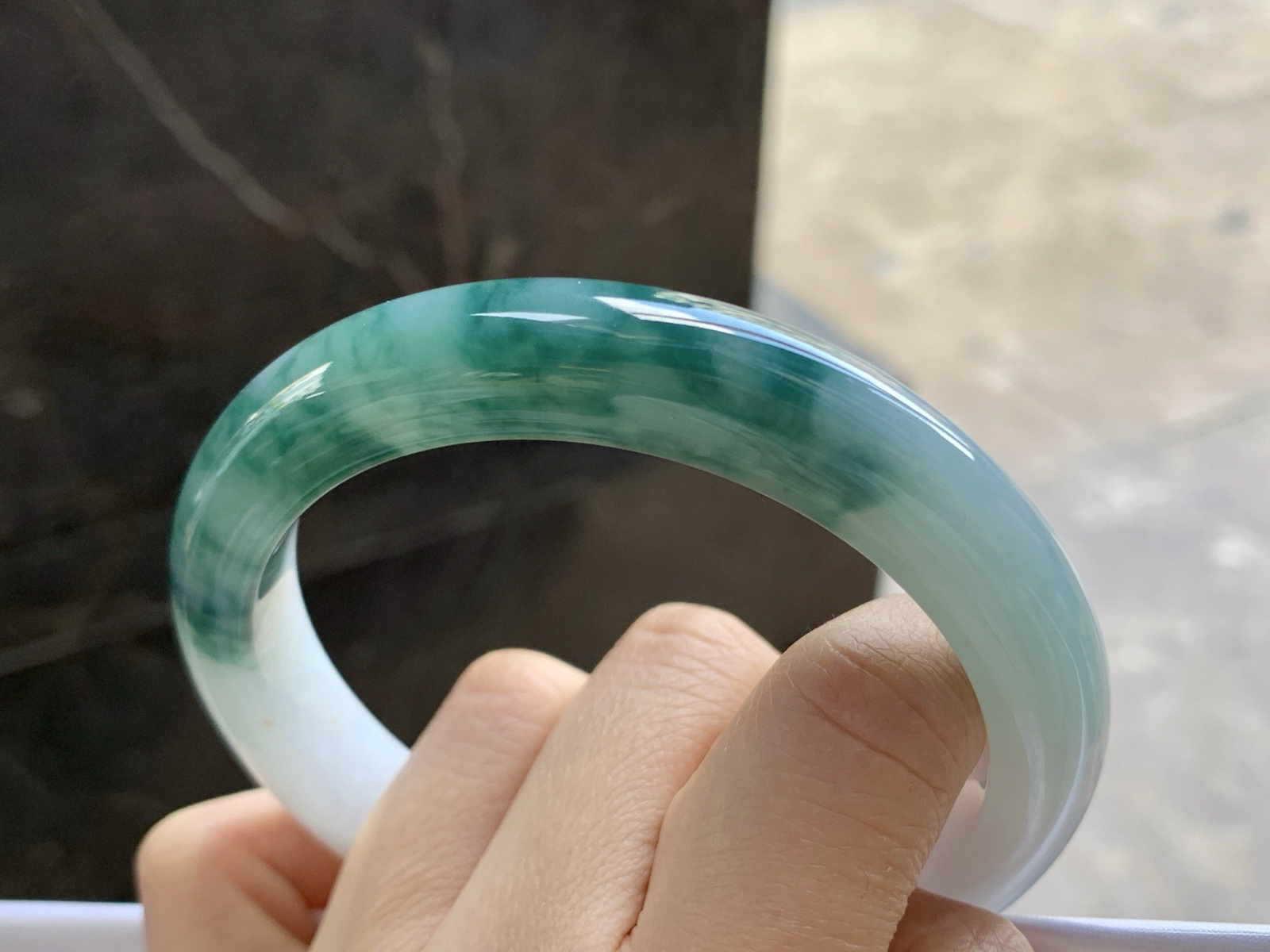 63-12-9.5

蓝花手镯^_^大圈 飘花浓郁