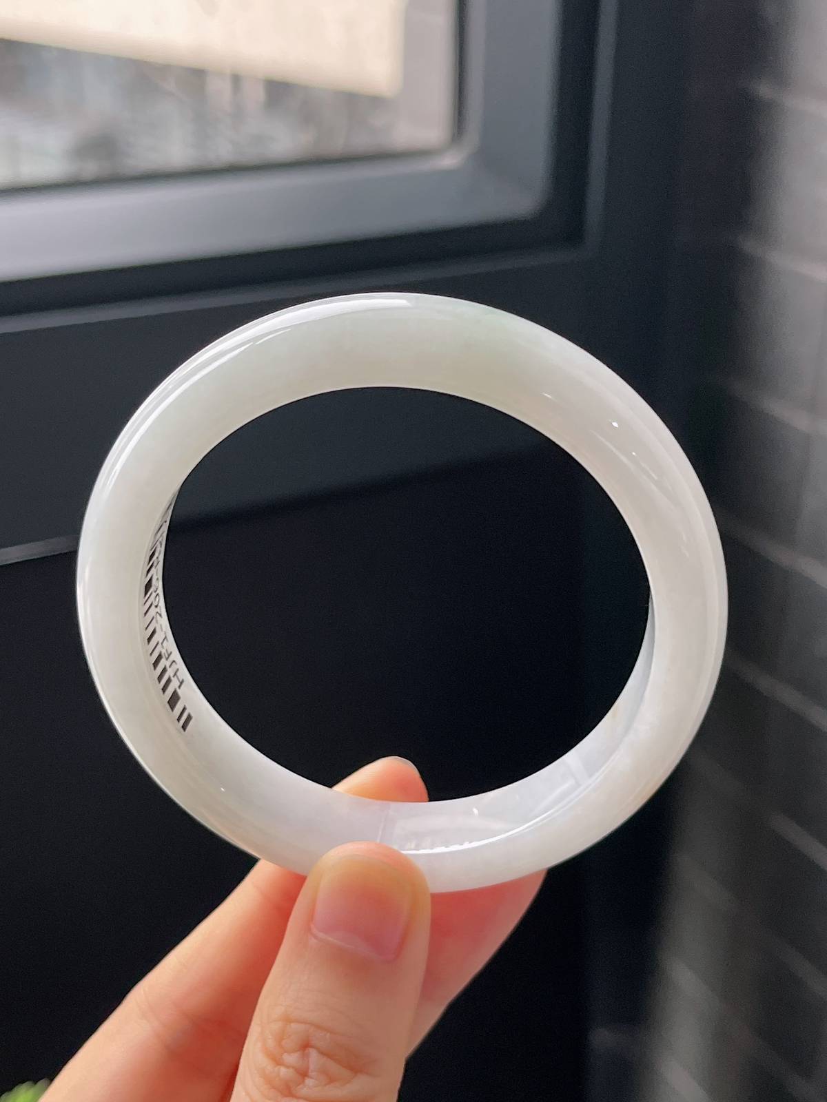 正圈56圈口，翡翠糯化种白色手镯