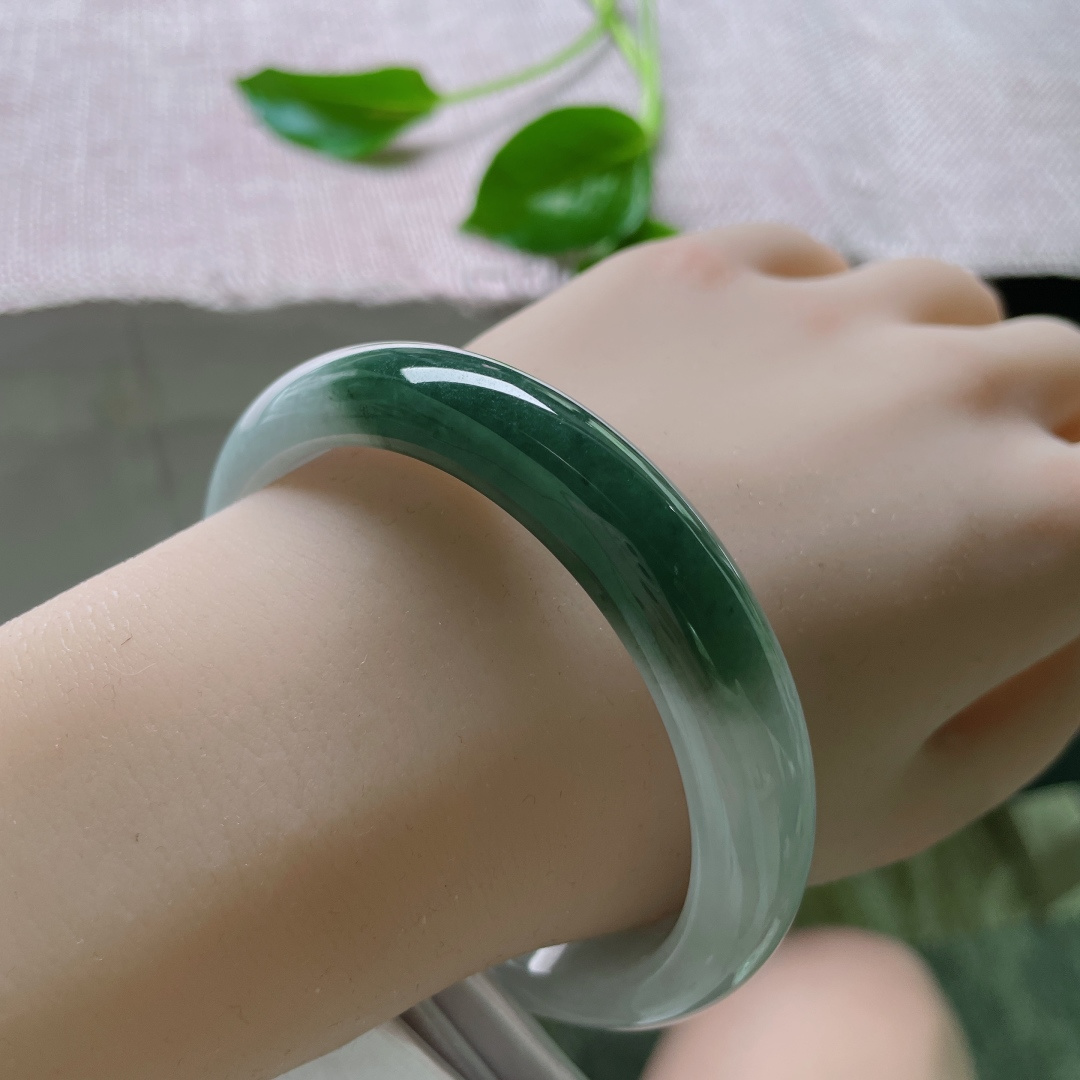 60/13.1/8，油青正圈，大圈口，湖光与山色共存，别有意境，的ss49320a