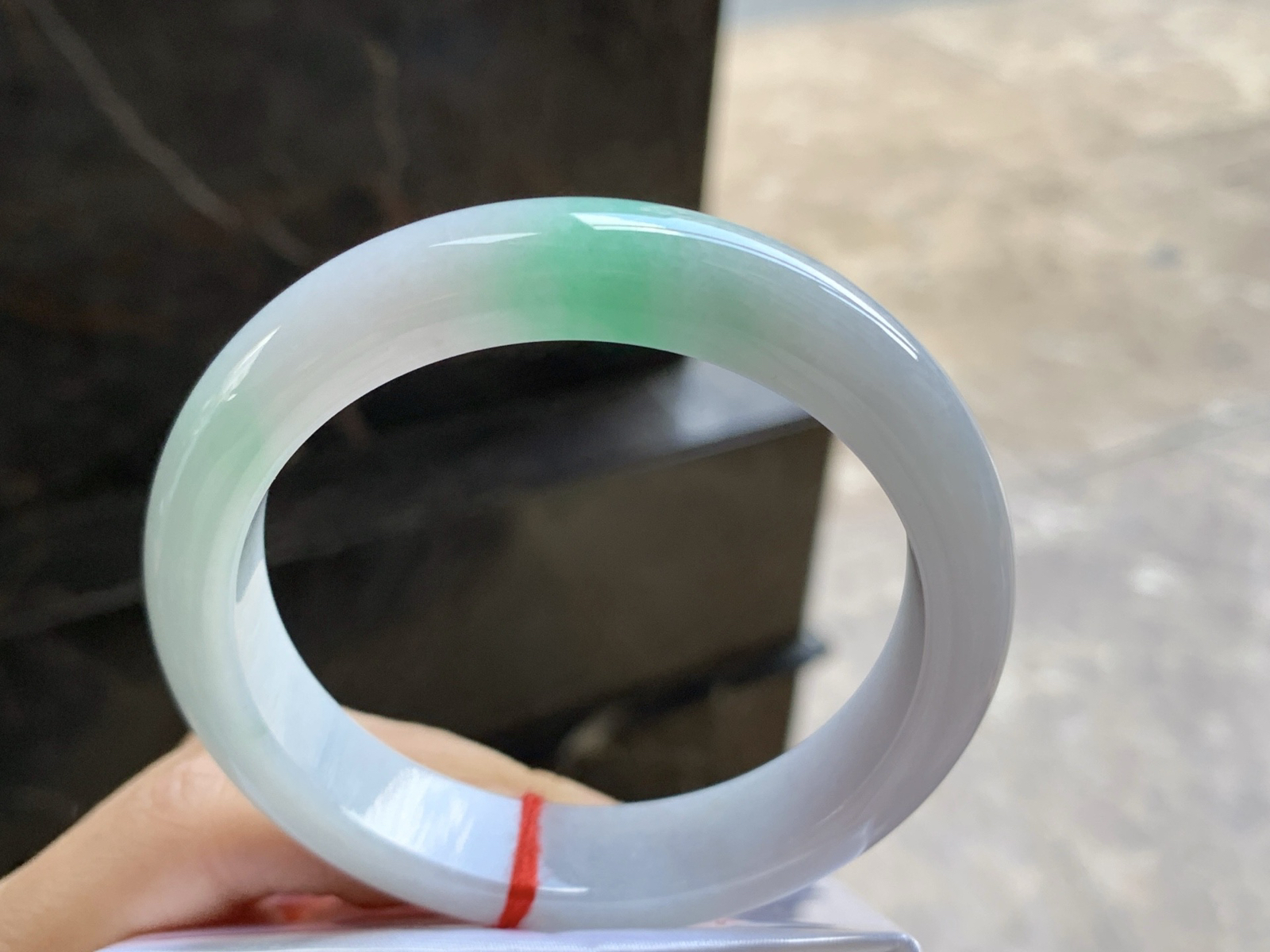 57-12.5-8.5

飘绿手镯^_^清新