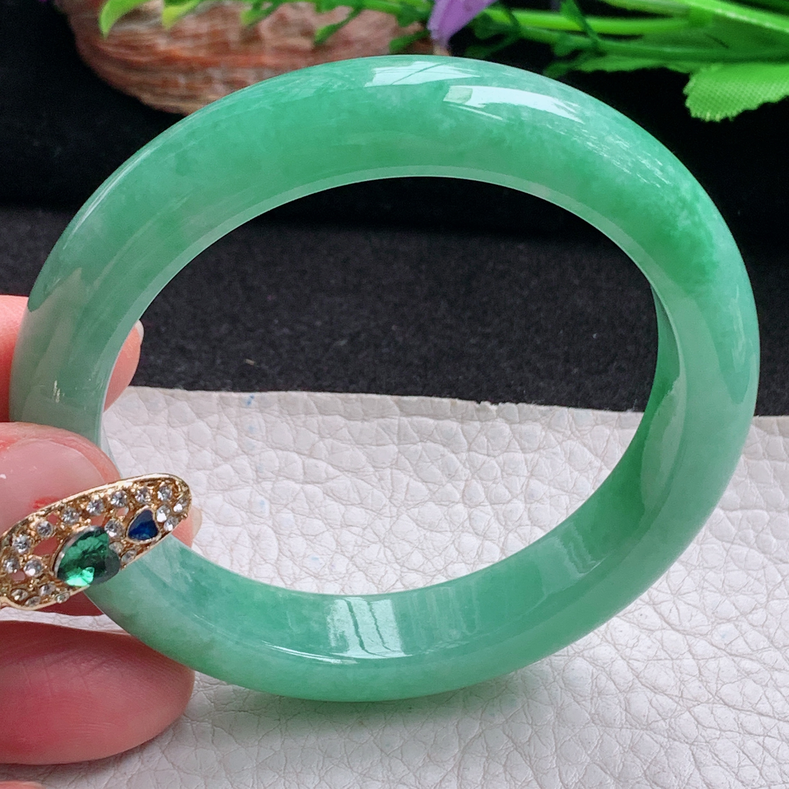 yh实拍56.5*12*8.8平安镯 天然翡翠a货手镯满绿正圈玉镯子