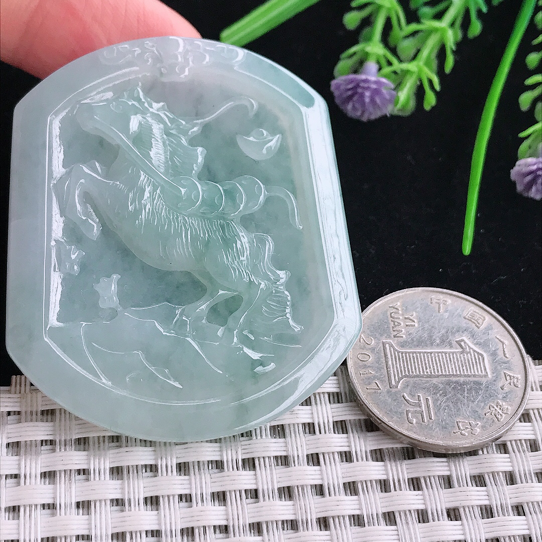 实拍A货翡翠53.6/45.5/5.2老坑冰胶水灵冰晴马上有钱马牌吊坠翡翠玉挂件