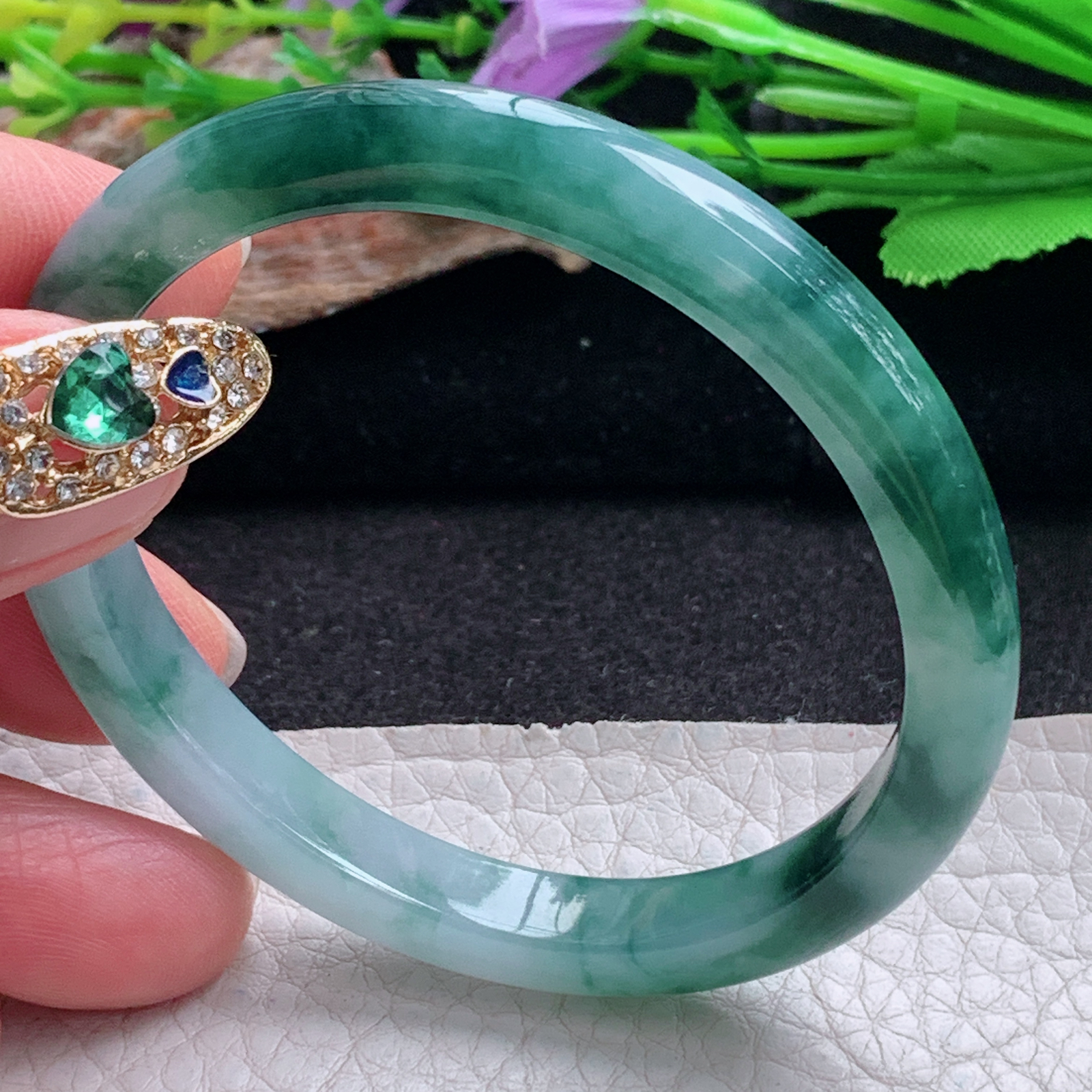 js小圈口53*46.3*8*6.4贵妃镯 天然翡翠a货手镯冰飘花秀气蛋形玉镯子