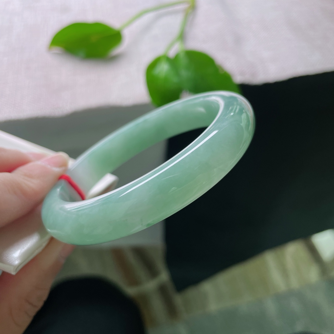 58/12/8.6，绿底正圈，料子细腻，水润，青青子衿悠悠我心。棉线，ss47927a