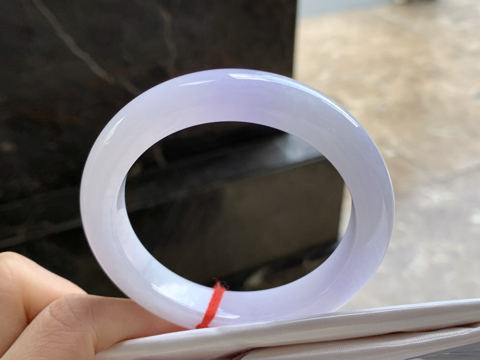 56-12-9.5

淡紫手镯^_^玉质温润