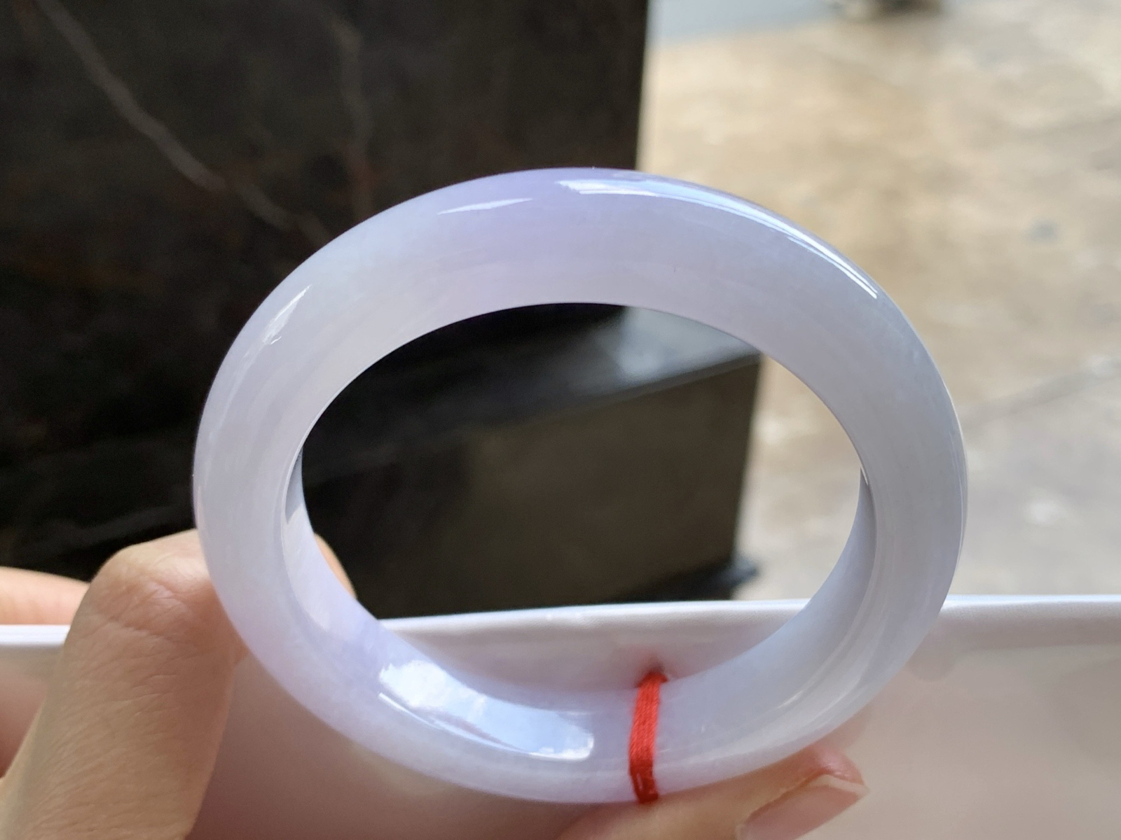 56-12-9.5

淡紫手镯^_^玉质温润