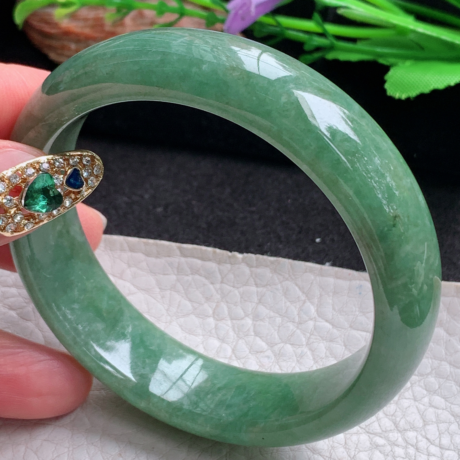 n实拍57*16*8轮胎镯 天然翡翠a货手镯水润满绿大气正圈玉镯子