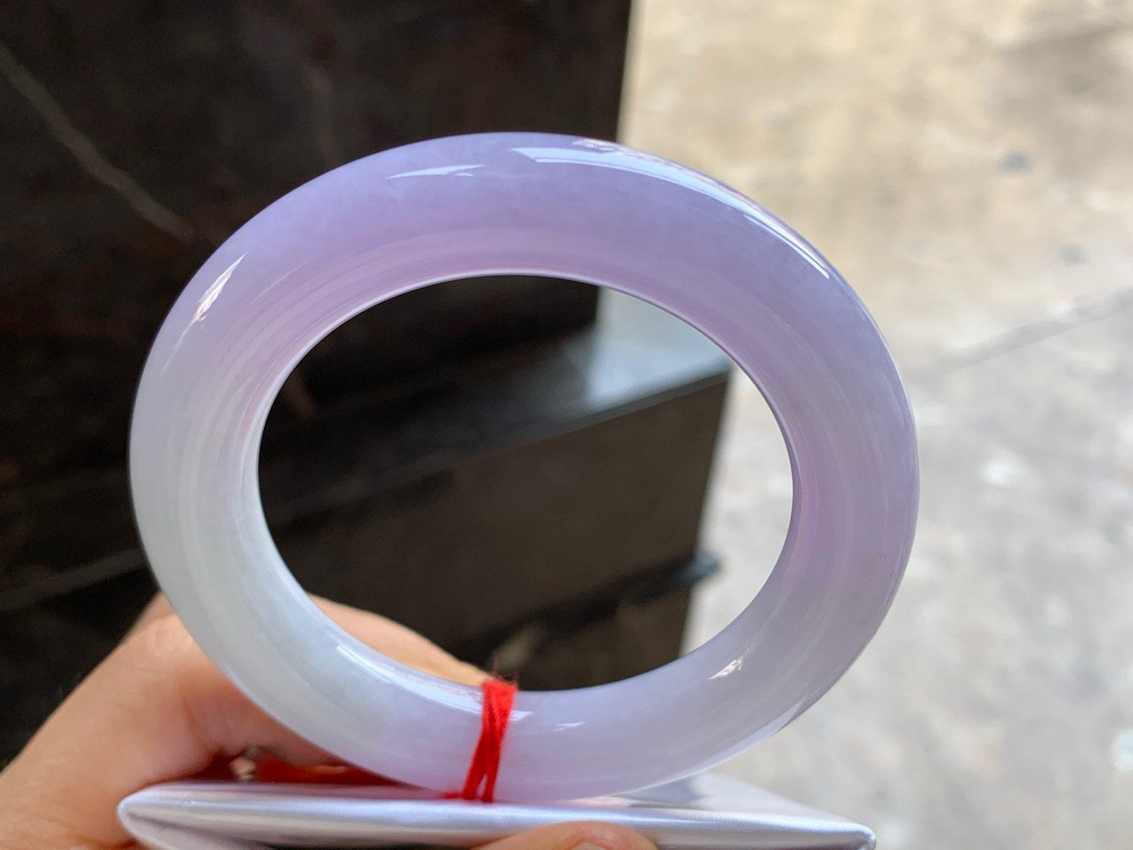 53-12

紫罗兰圆条手镯^_^鲜艳